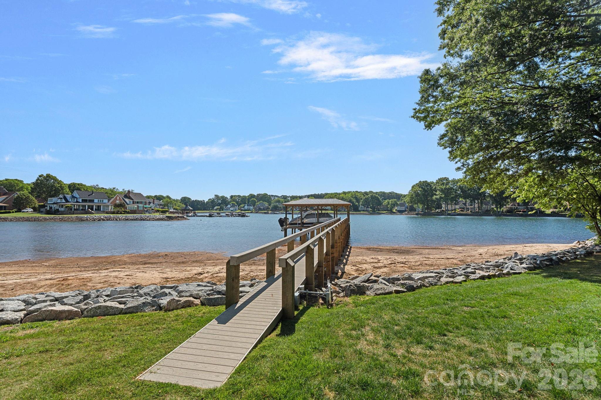 16906 Lake Shore Drive Property Photo 46