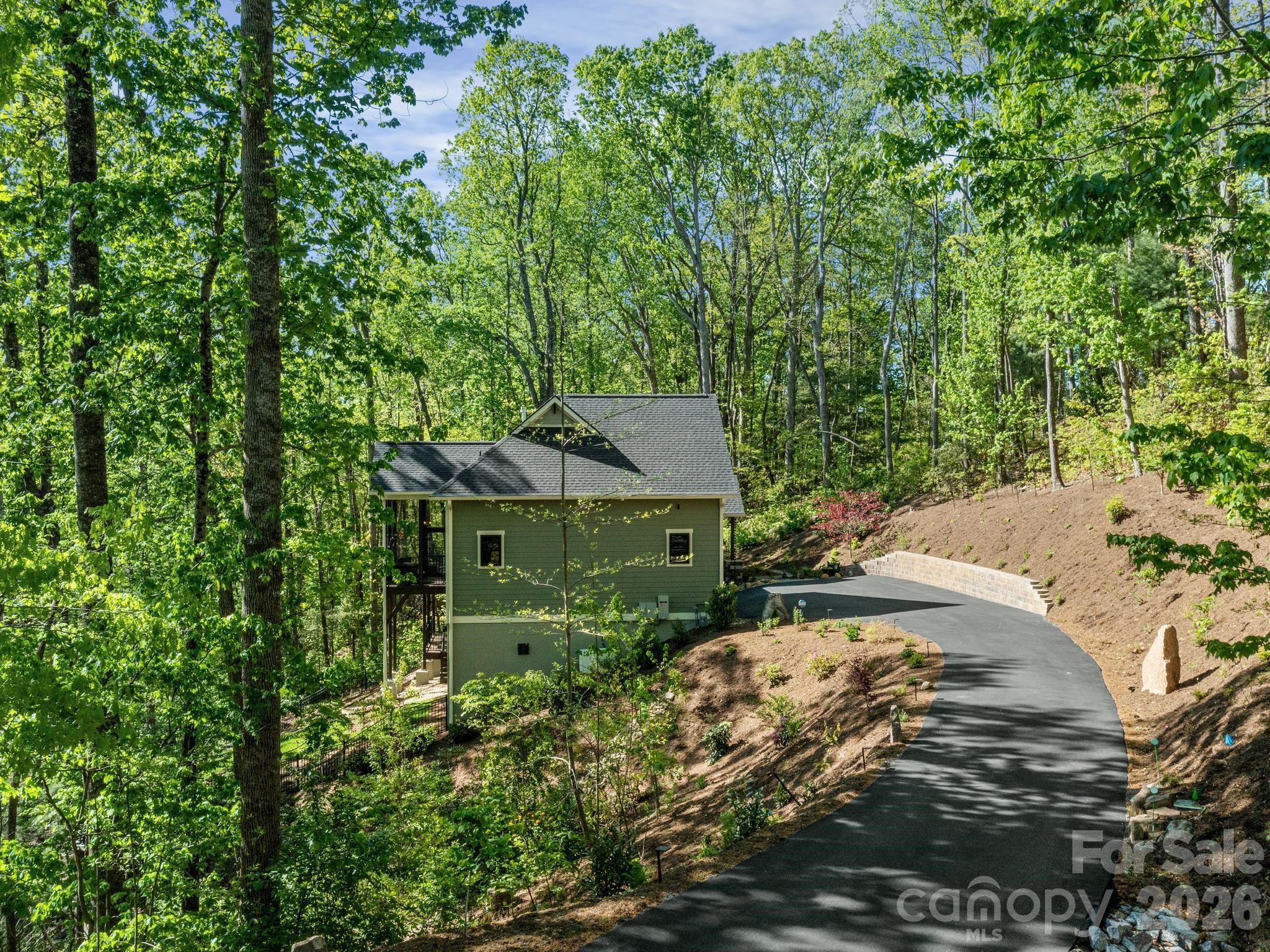 199 Garnet Way Property Photo 3