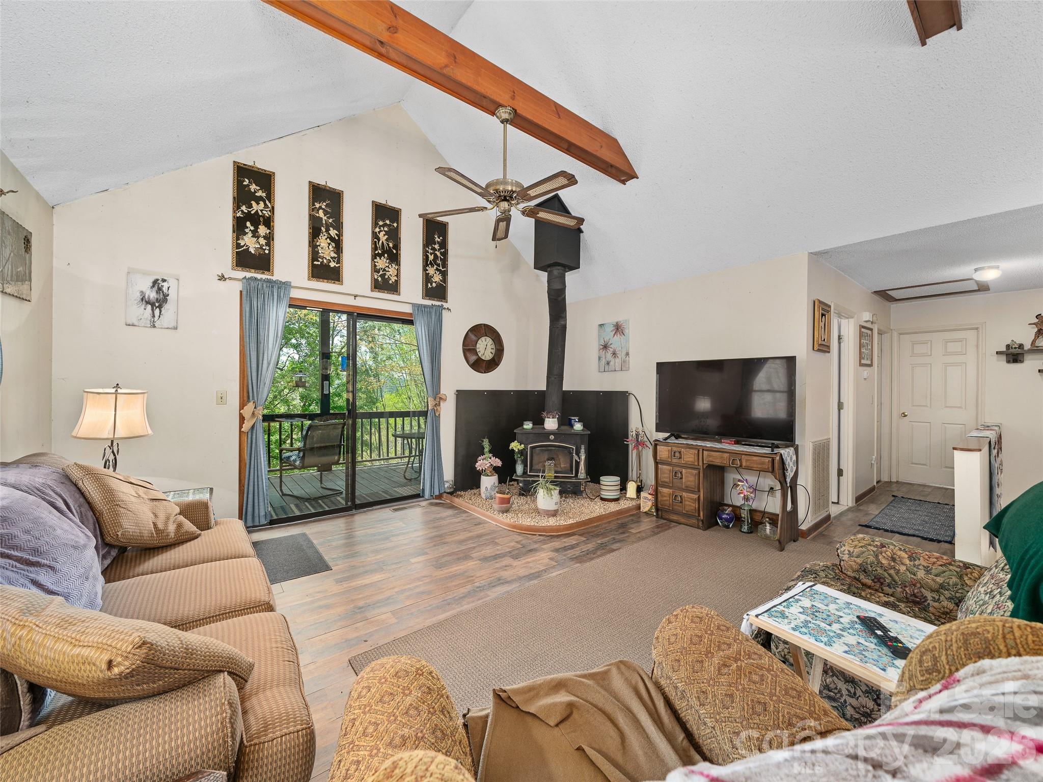 129 Kantagree Drive Property Photo 4