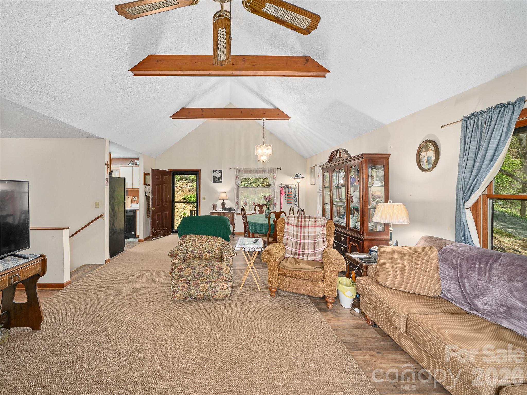 129 Kantagree Drive Property Photo 5