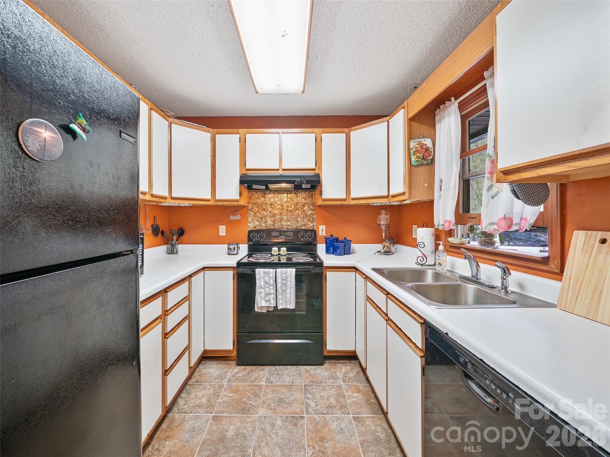 129 Kantagree Drive Property Photo 8