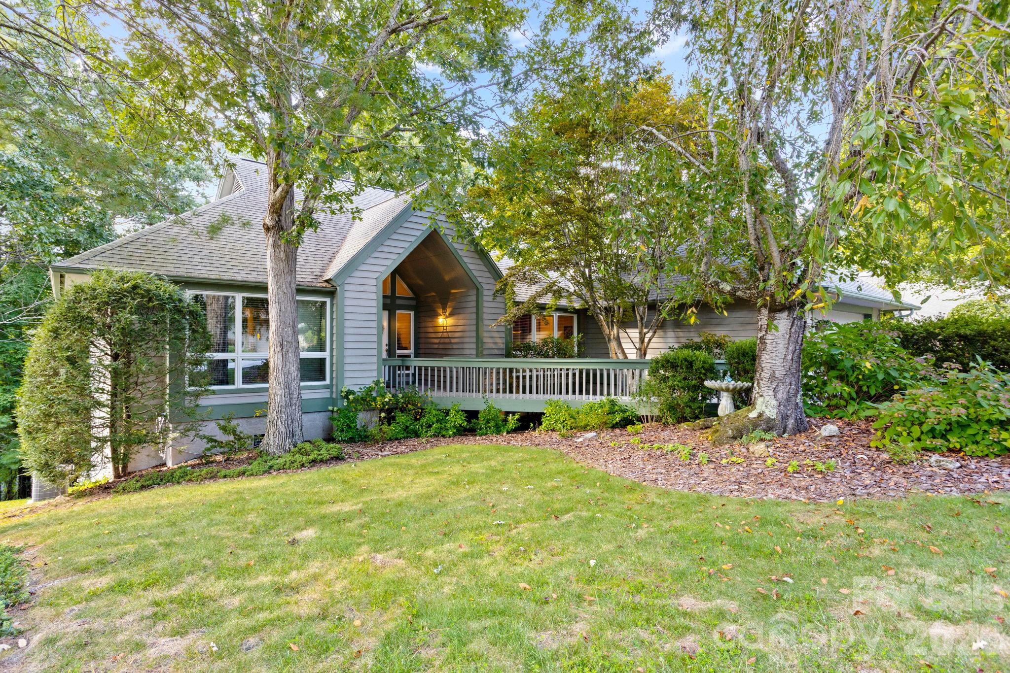 128 Forest View Drive Property Photo 1
