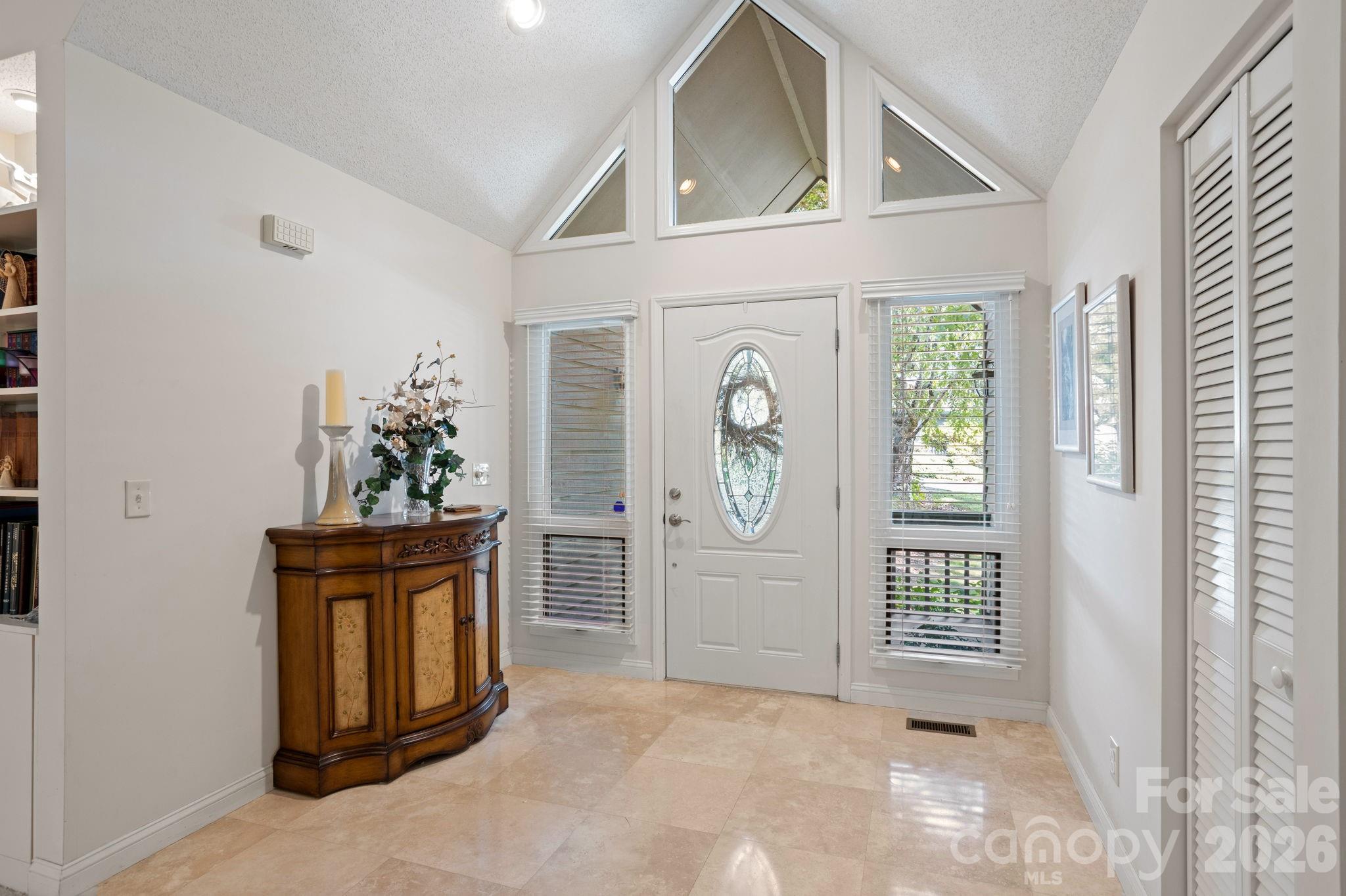 128 Forest View Drive Property Photo 5