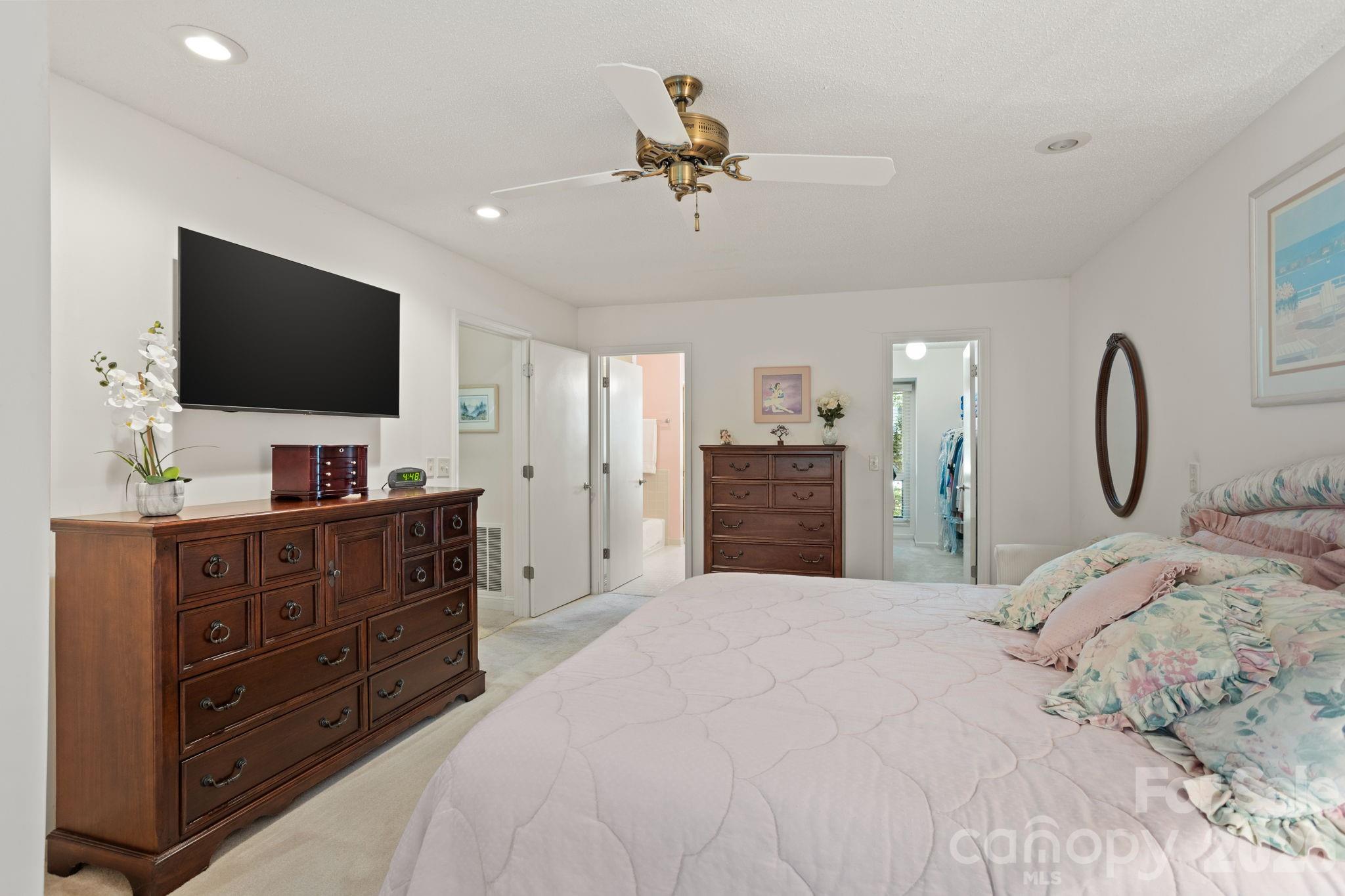 128 Forest View Drive Property Photo 15