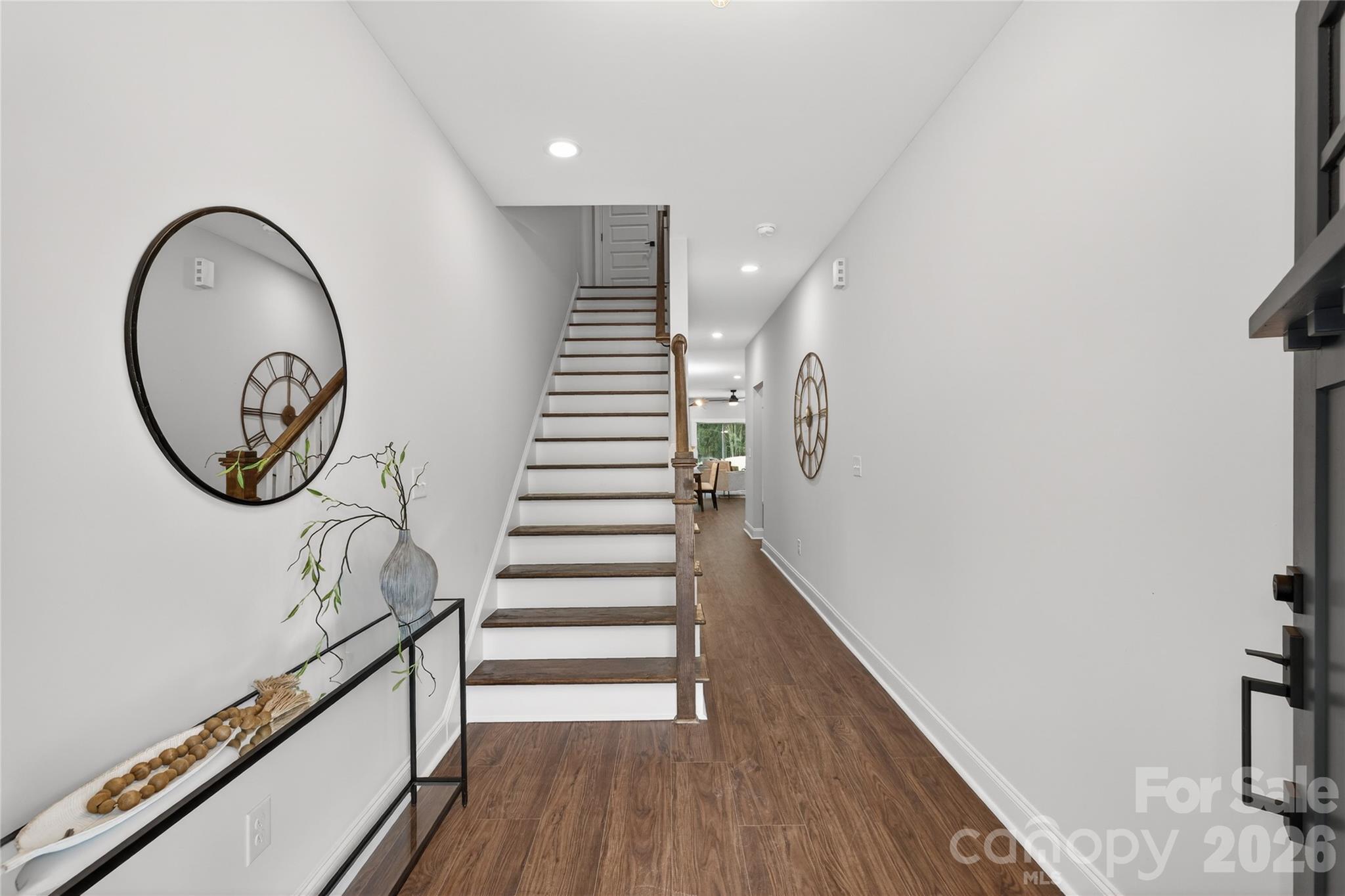 3219 Credenza Road Property Photo 13
