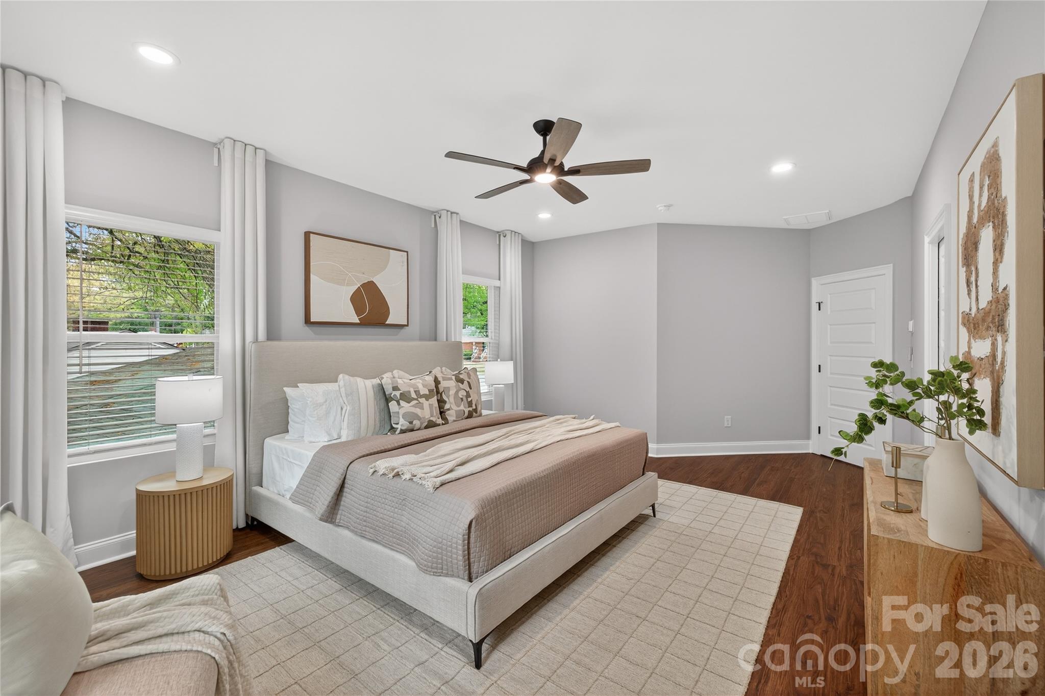 3219 Credenza Road Property Photo 16