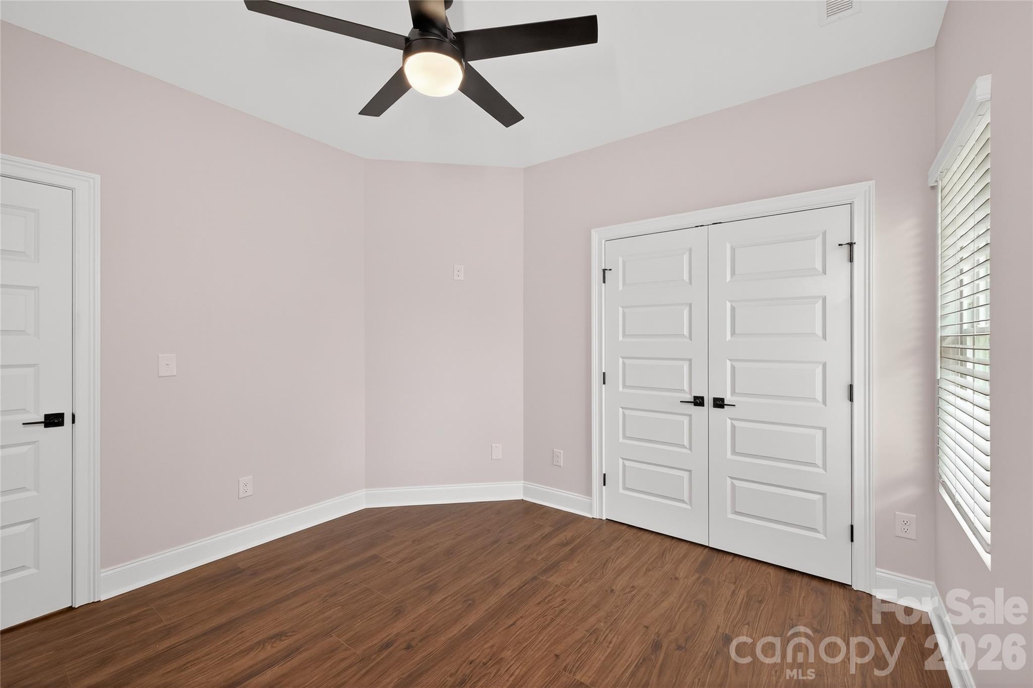 3219 Credenza Road Property Photo 21