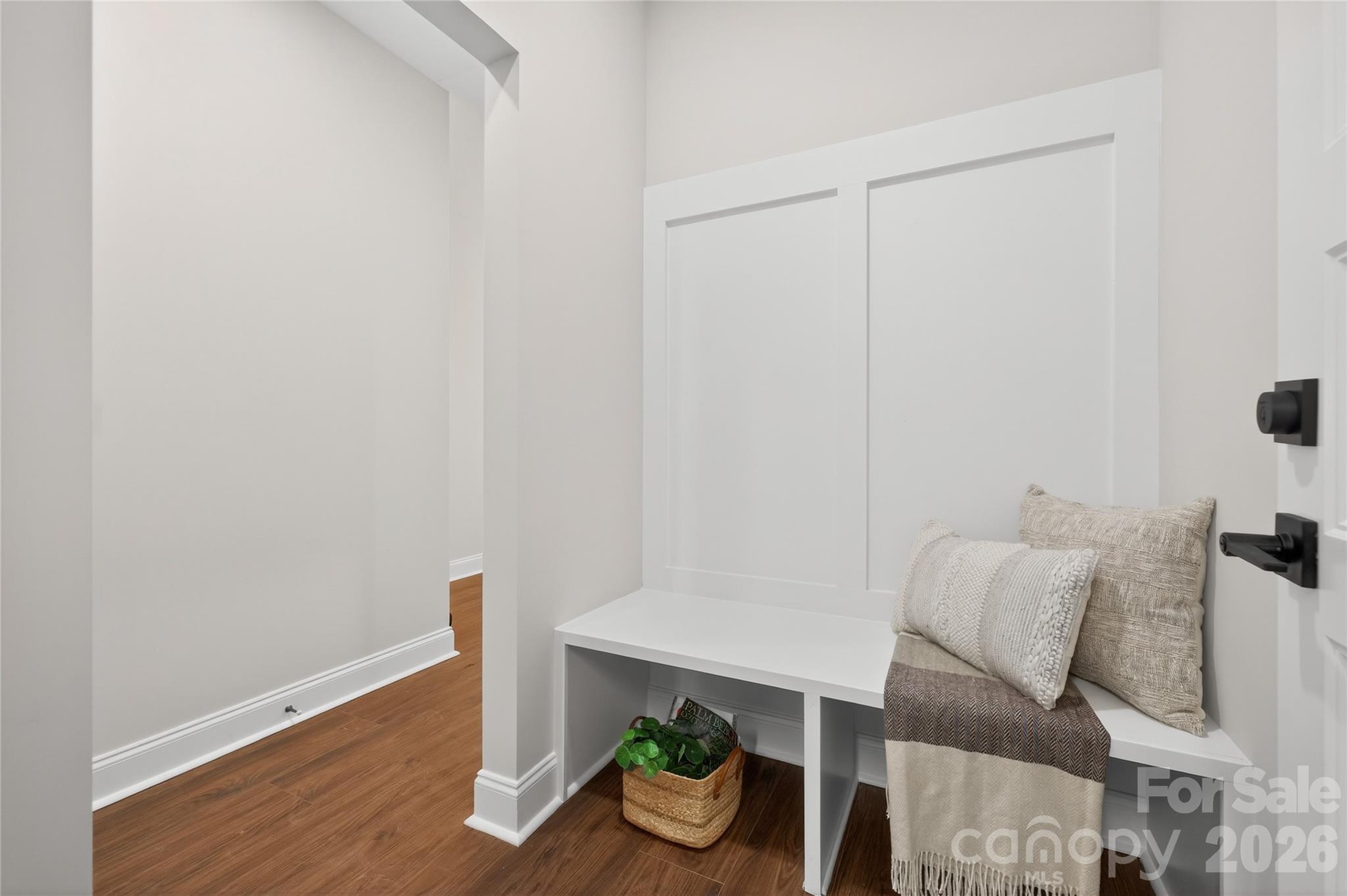 3219 Credenza Road Property Photo 26
