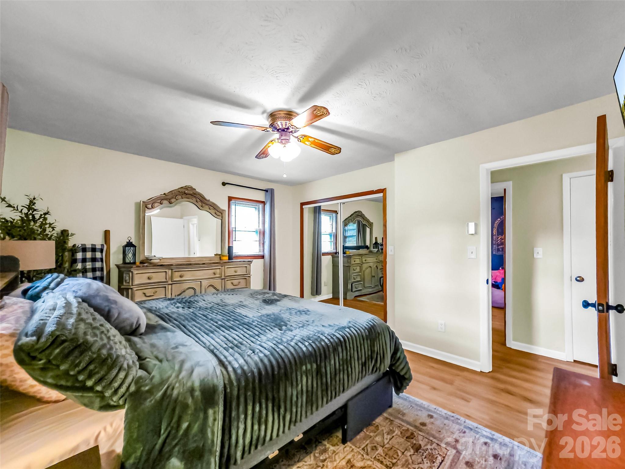 122 W Sweetbriar Lane Property Photo 19
