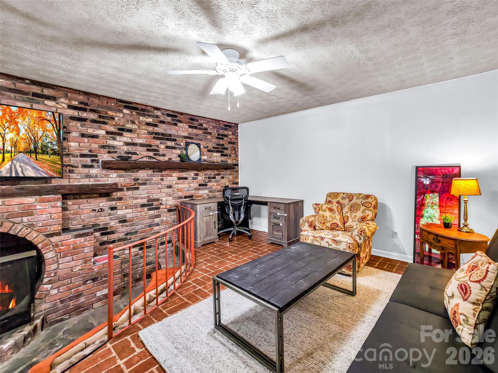 122 W Sweetbriar Lane Property Photo 34