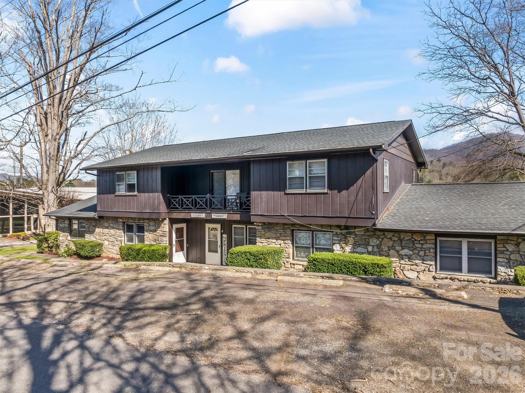 71 Maple Street Property Photo 2
