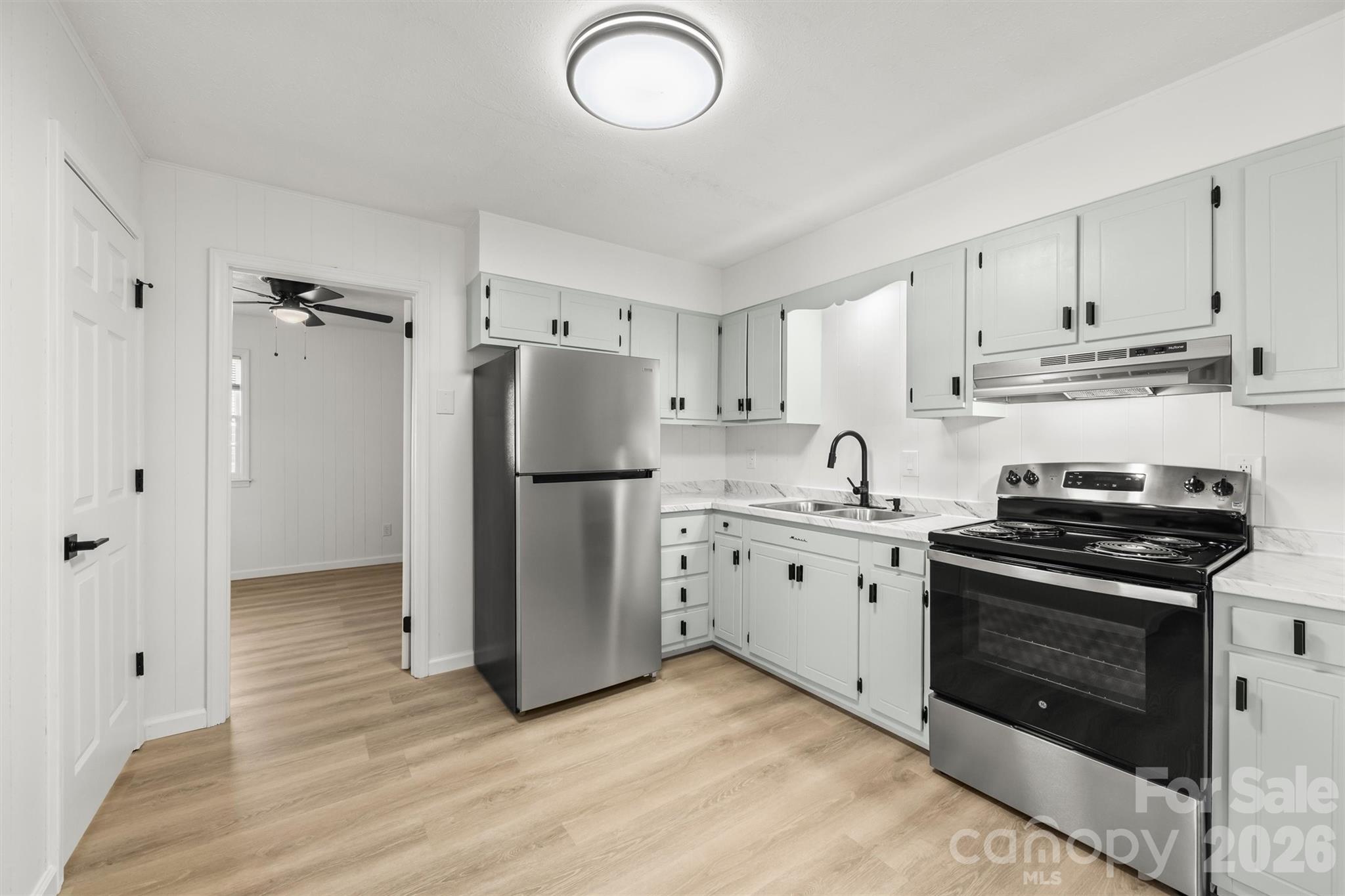 71 Maple Street Property Photo 8