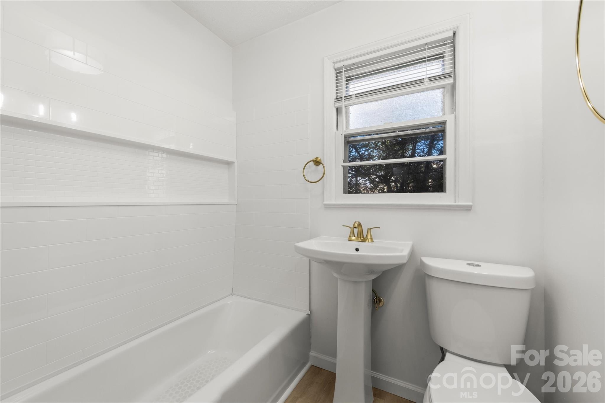 71 Maple Street Property Photo 10