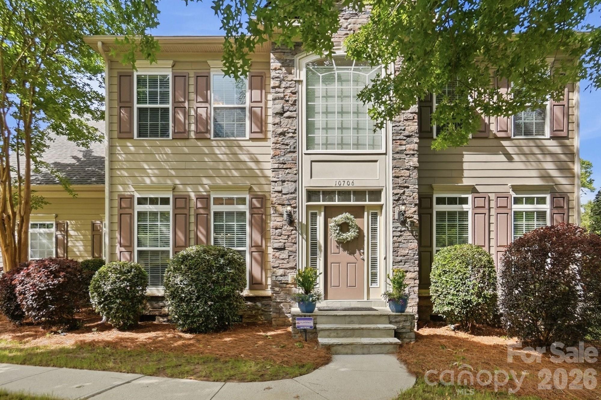 10706 Anglesey Court Property Photo 3