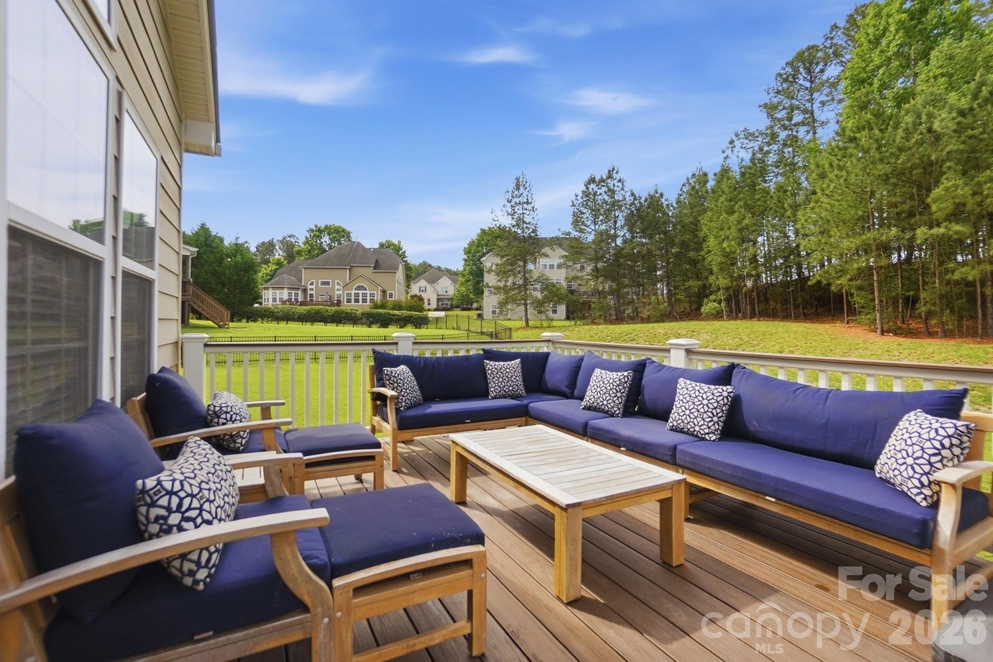 10706 Anglesey Court Property Photo 38