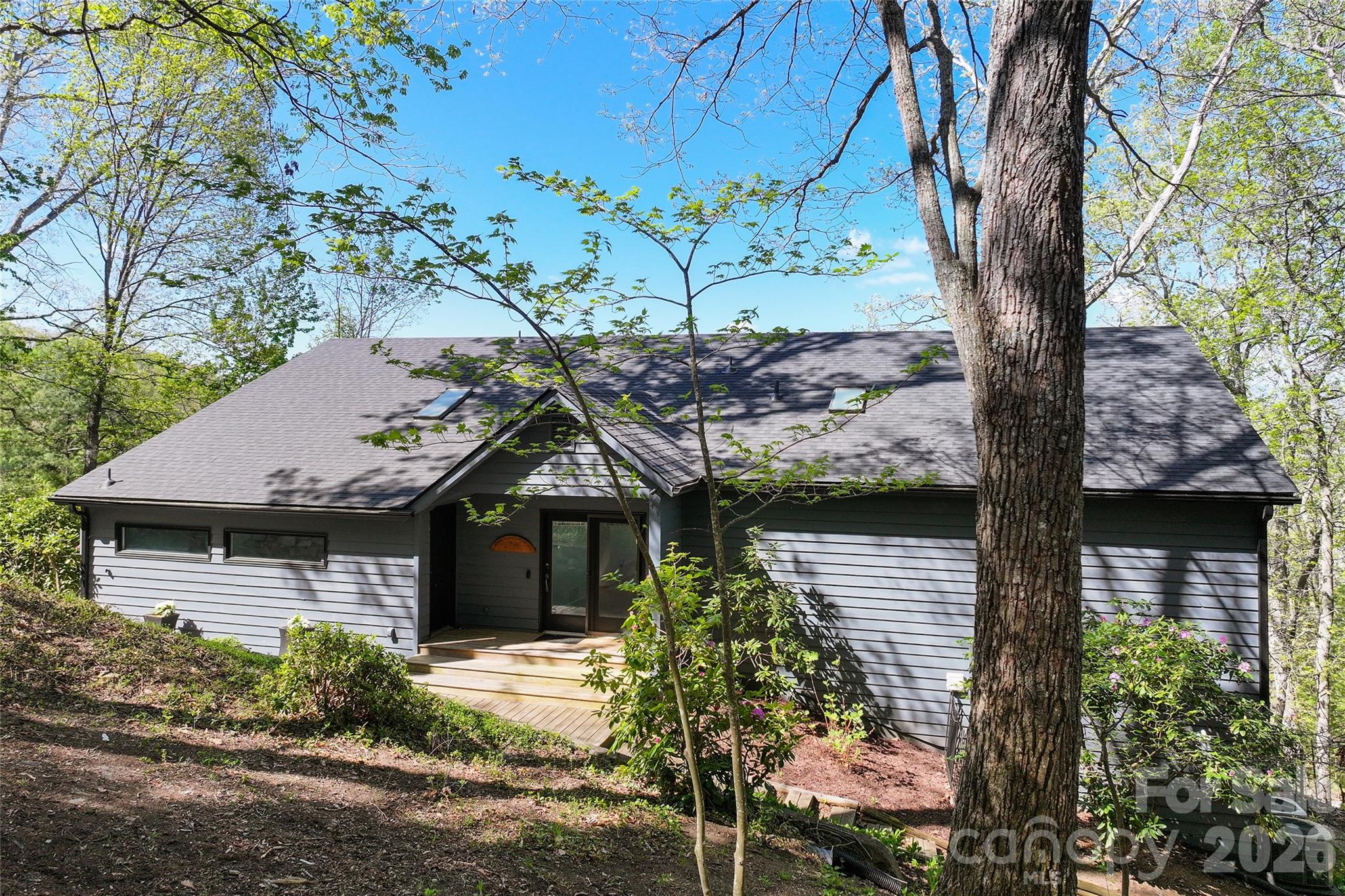 110 Crestwood Road Property Photo 8