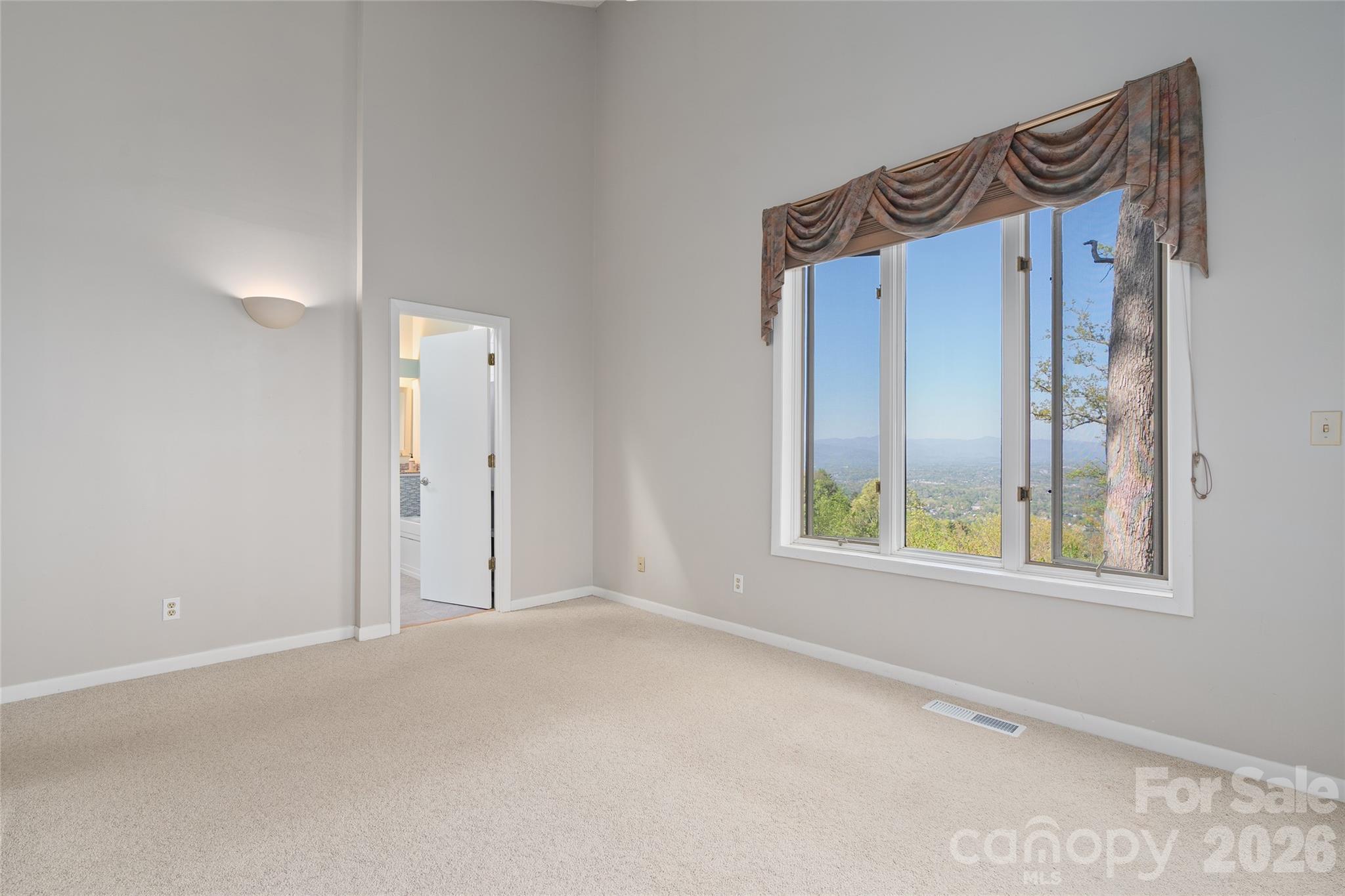110 Crestwood Road Property Photo 32