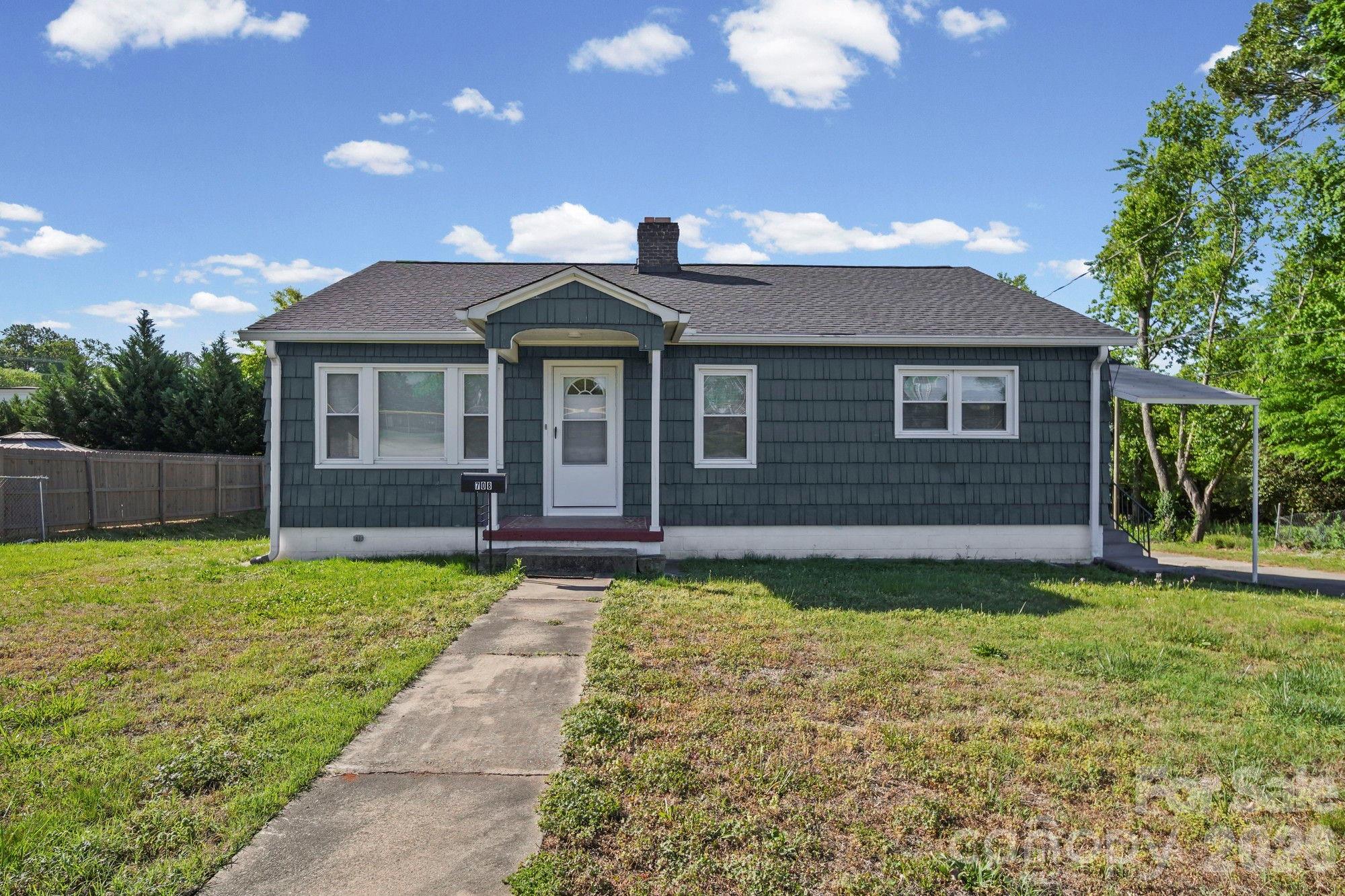 708 N Bostian Street Property Photo 2