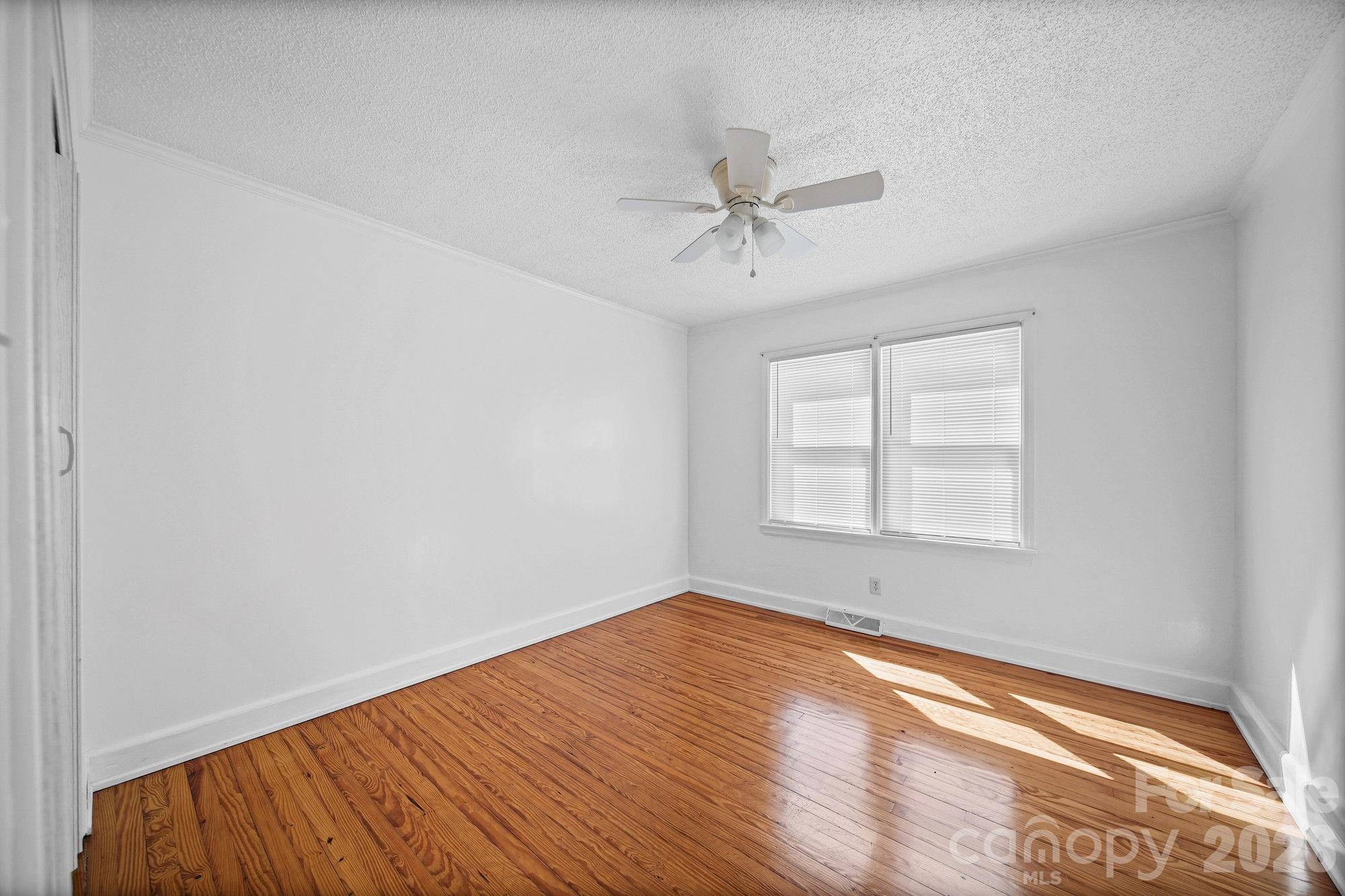 708 N Bostian Street Property Photo 11