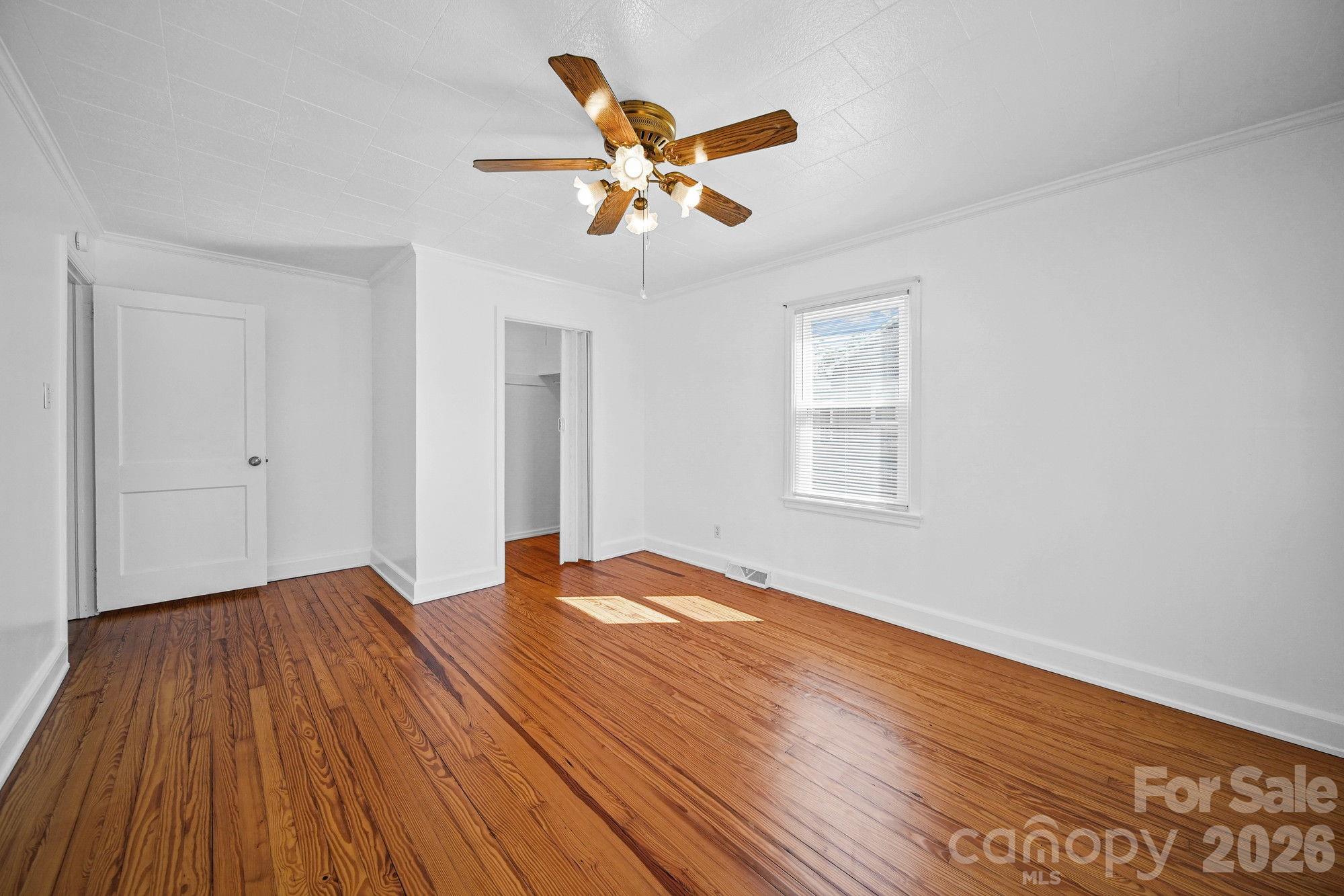 708 N Bostian Street Property Photo 15