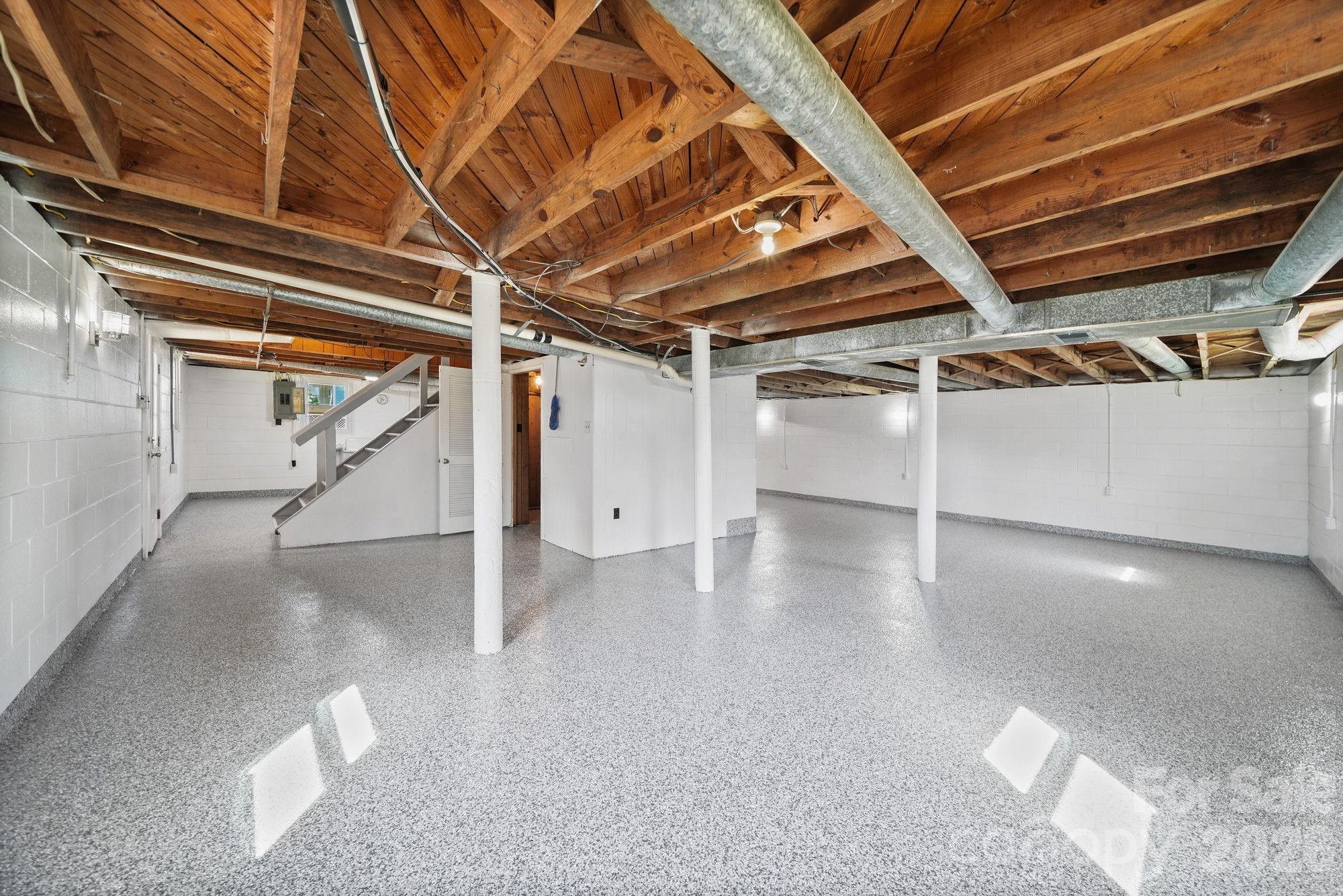 708 N Bostian Street Property Photo 18