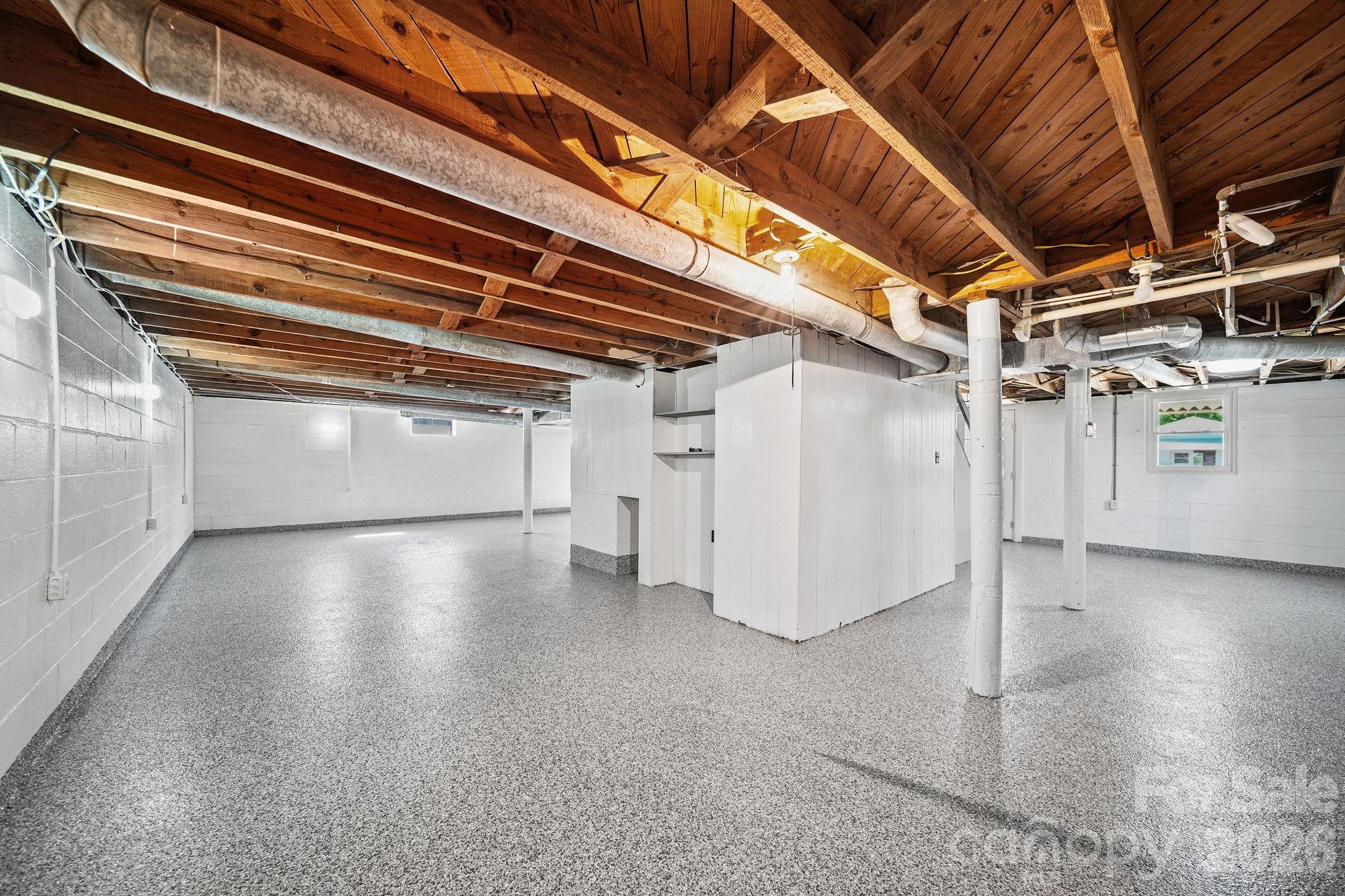 708 N Bostian Street Property Photo 20