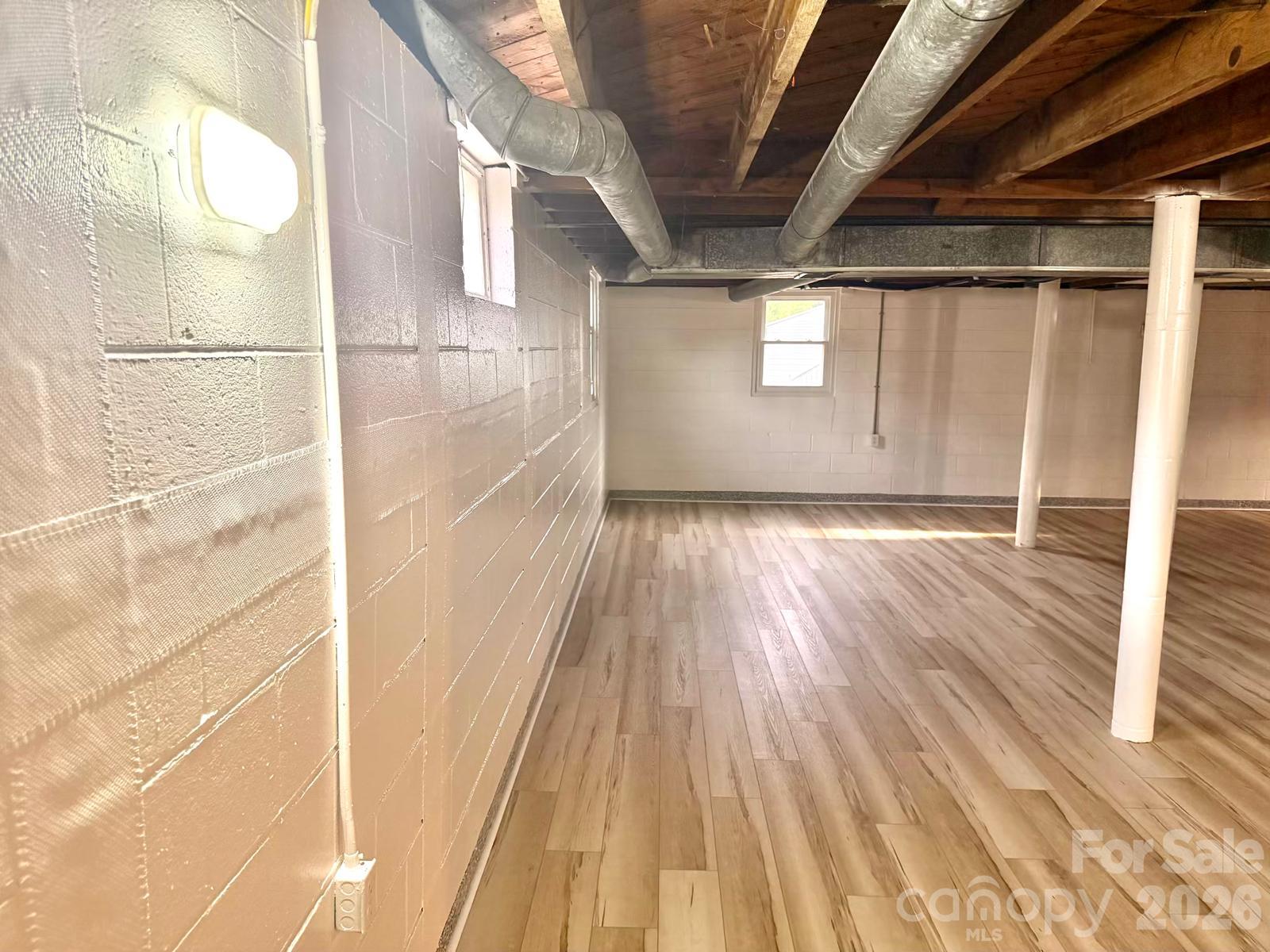 708 N Bostian Street Property Photo 25