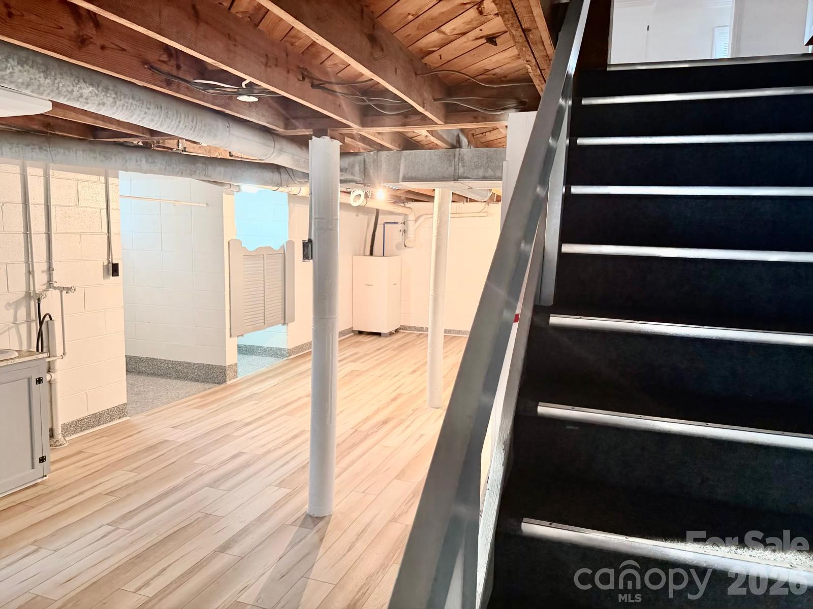 708 N Bostian Street Property Photo 27