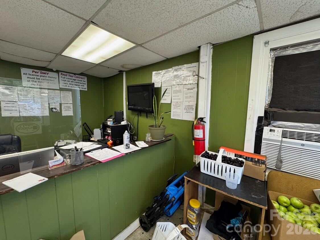 2225 W Sugar Creek Road Property Photo 14