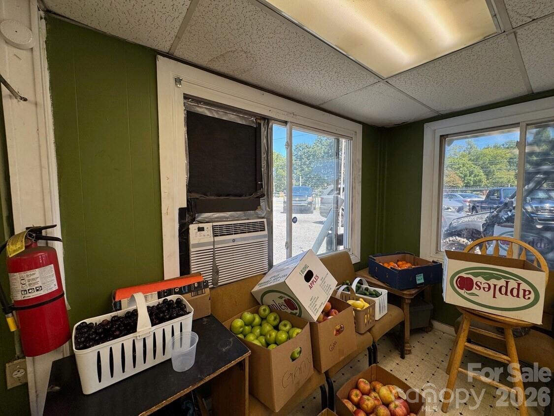2225 W Sugar Creek Road Property Photo 15