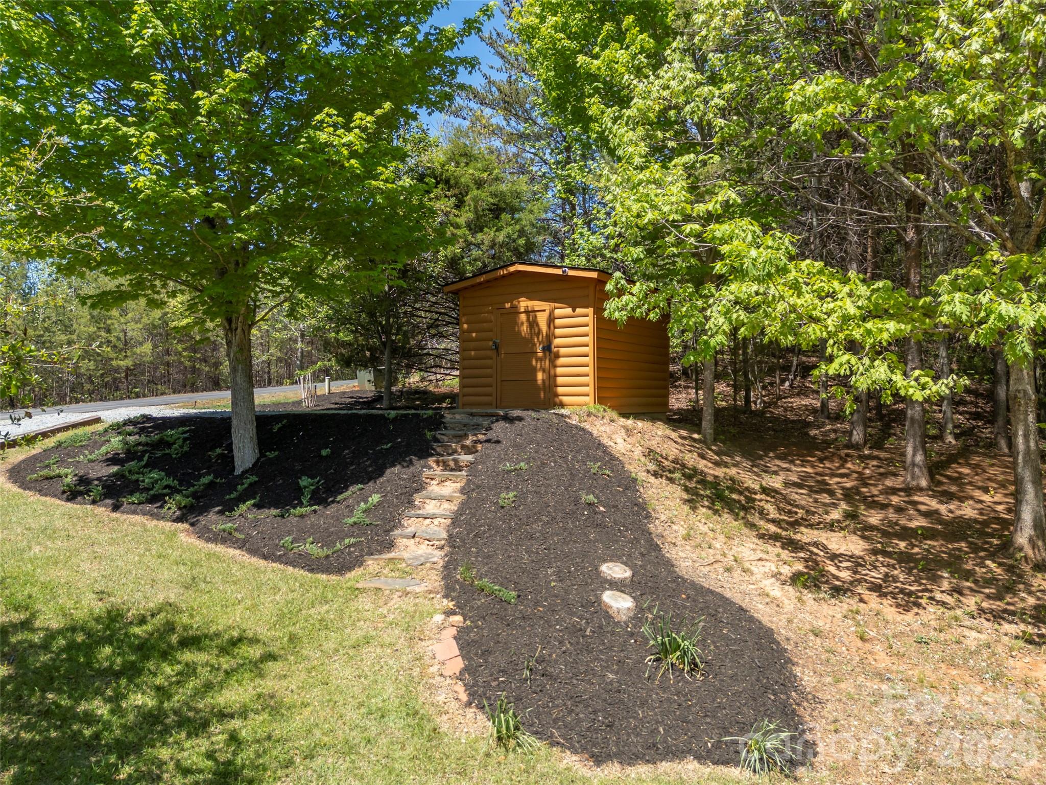 125 Pine Ridge Drive Property Photo 34