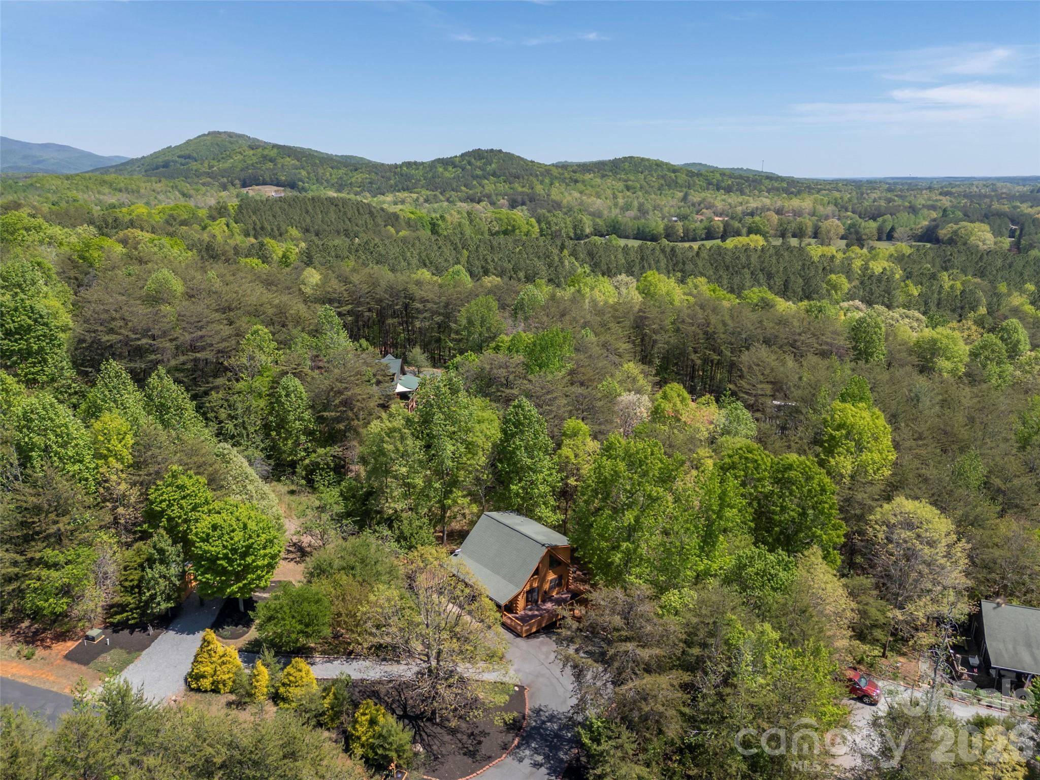 125 Pine Ridge Drive Property Photo 45