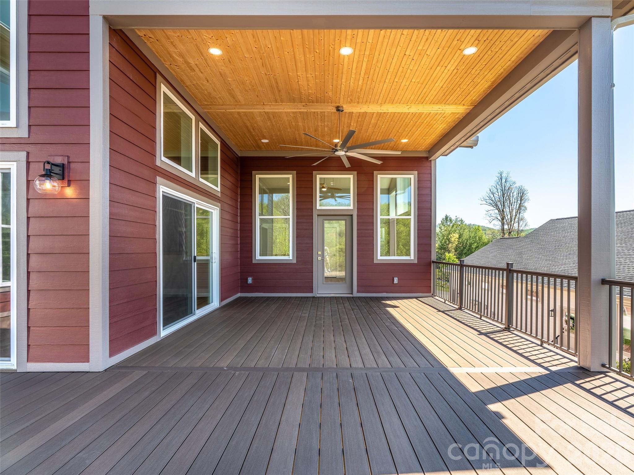 49 Al Dorf Drive Property Photo 5