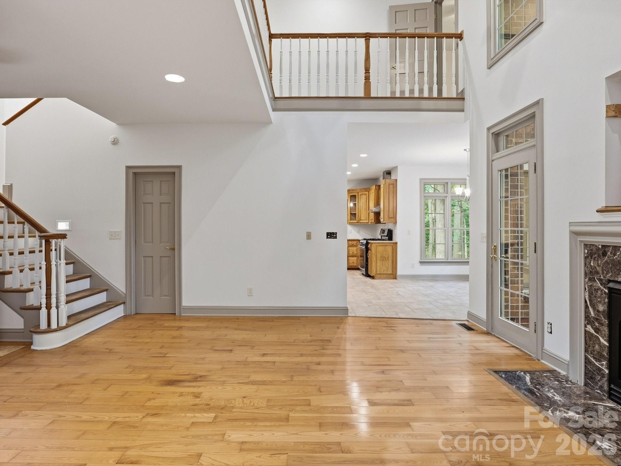 6717 Mccain Boulevard Property Photo 8