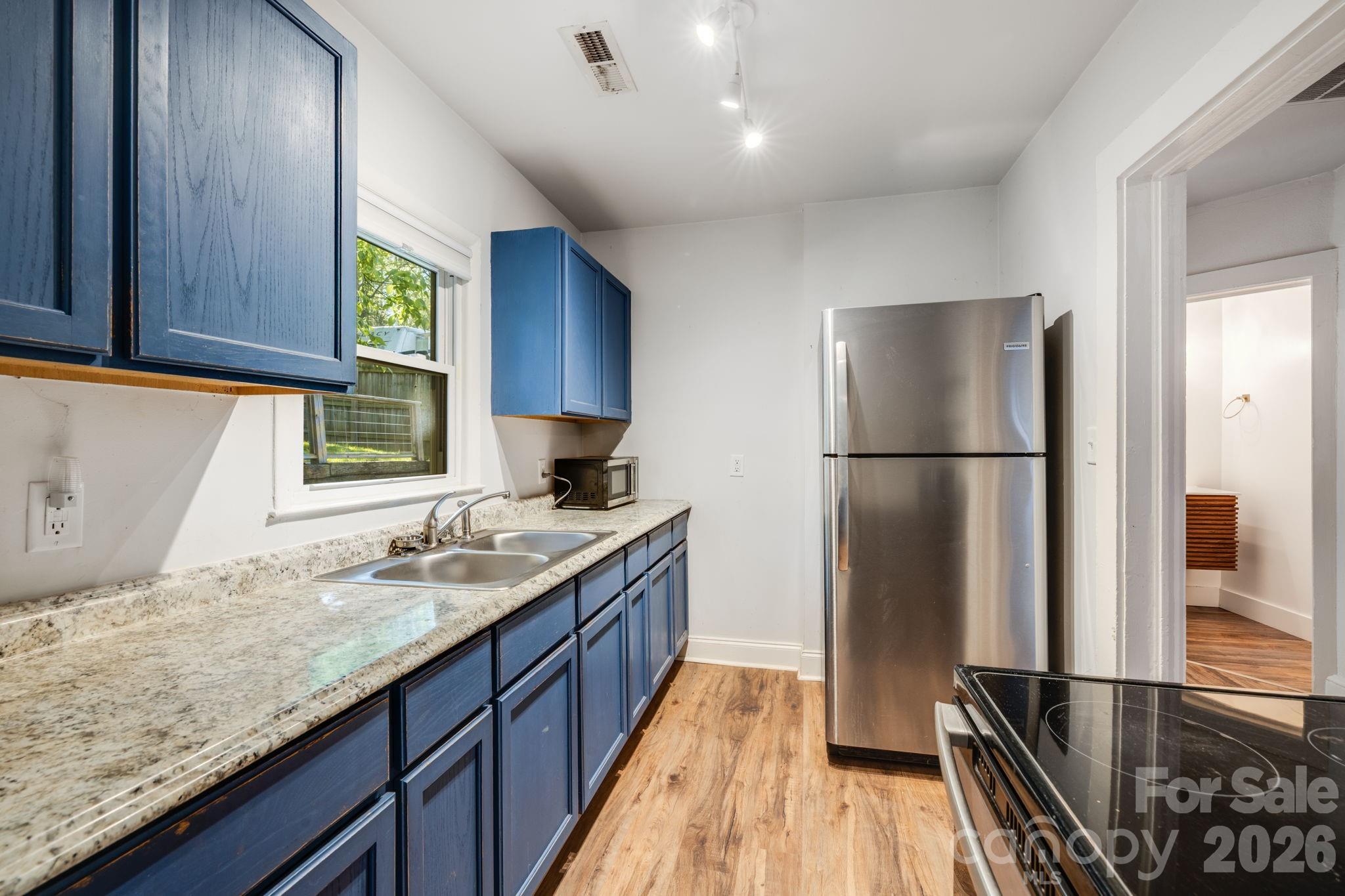 1148 Charlotte Highway Property Photo 19