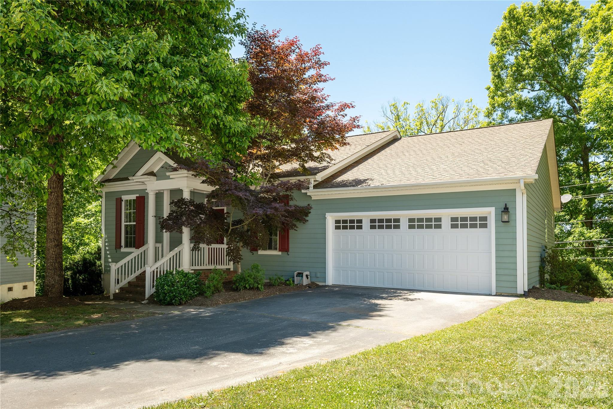 5 Hoolet Court Property Photo 2