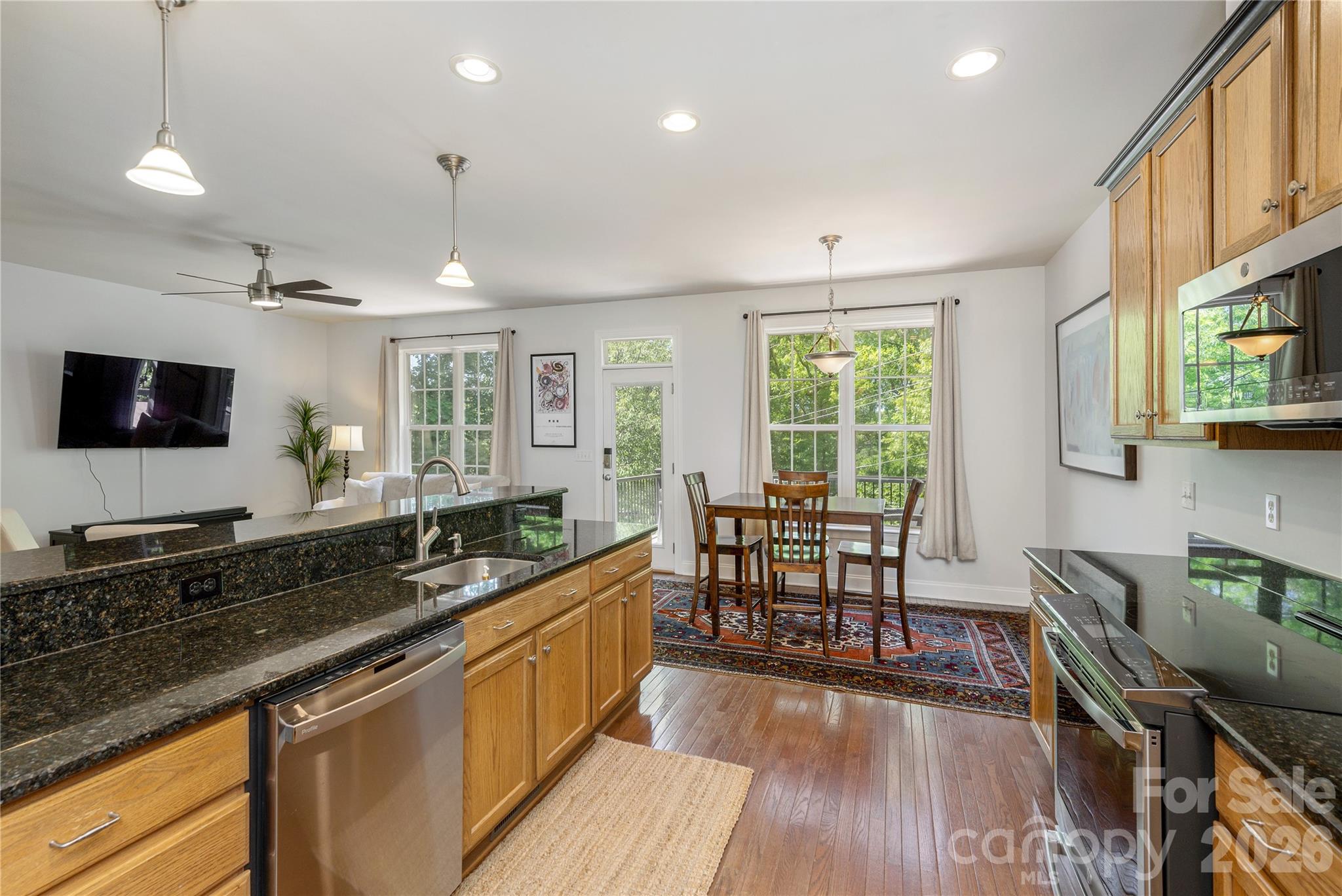 5 Hoolet Court Property Photo 10