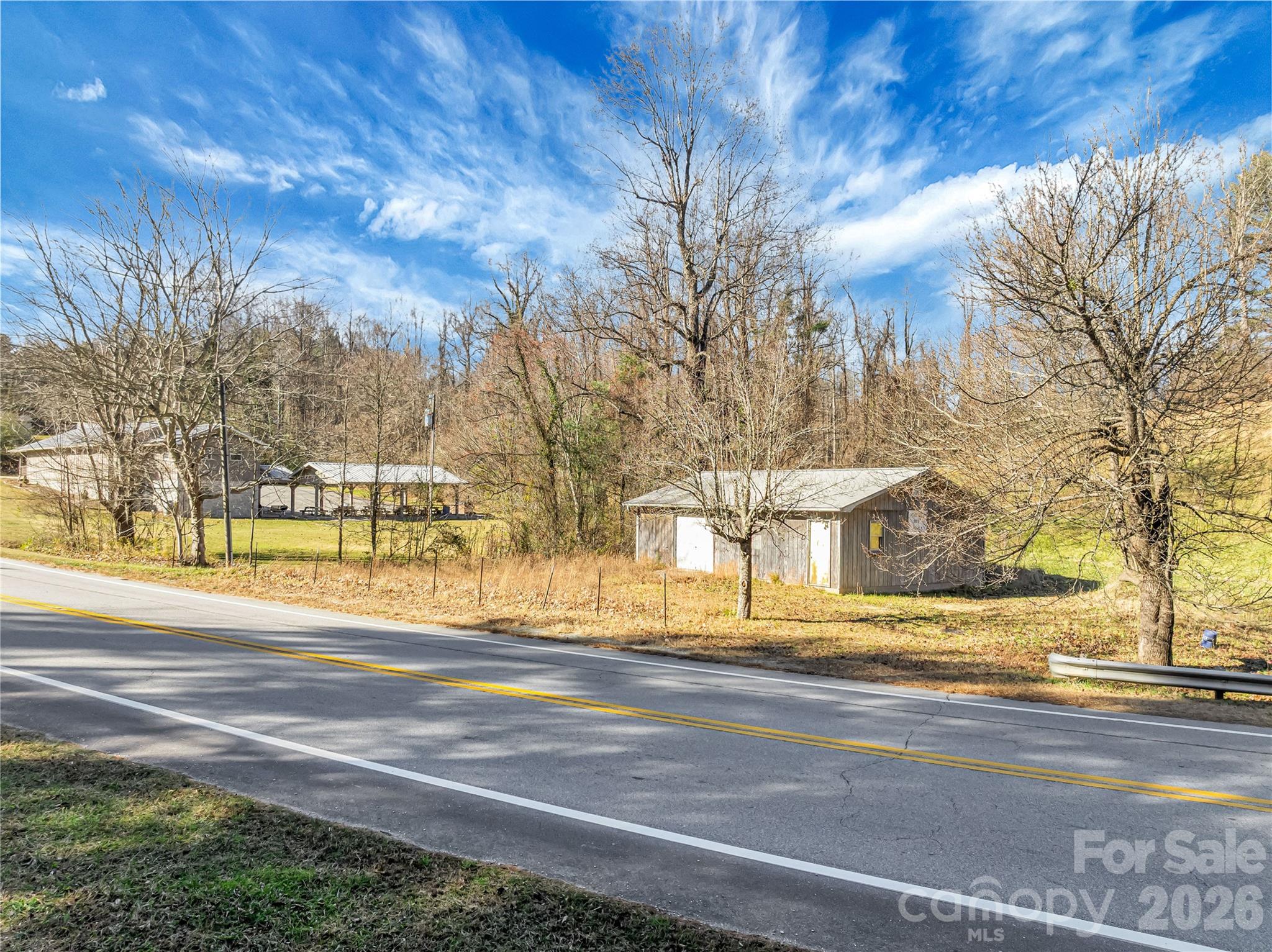 283 Ozone Drive Property Photo 6