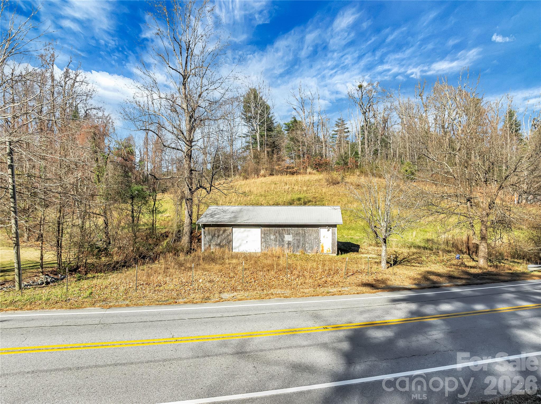 283 Ozone Drive Property Photo 7