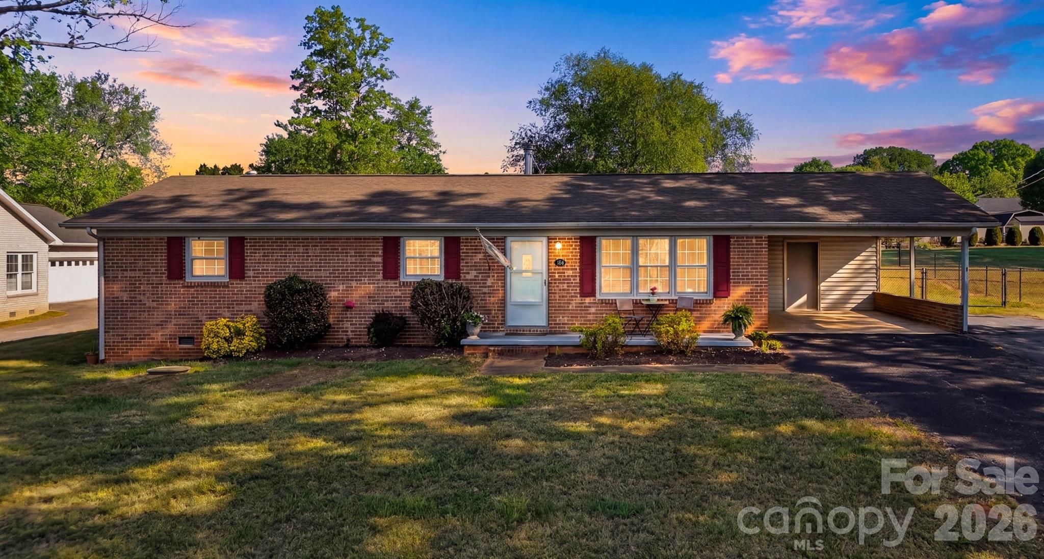 184 Edgegreen Court Property Photo 2