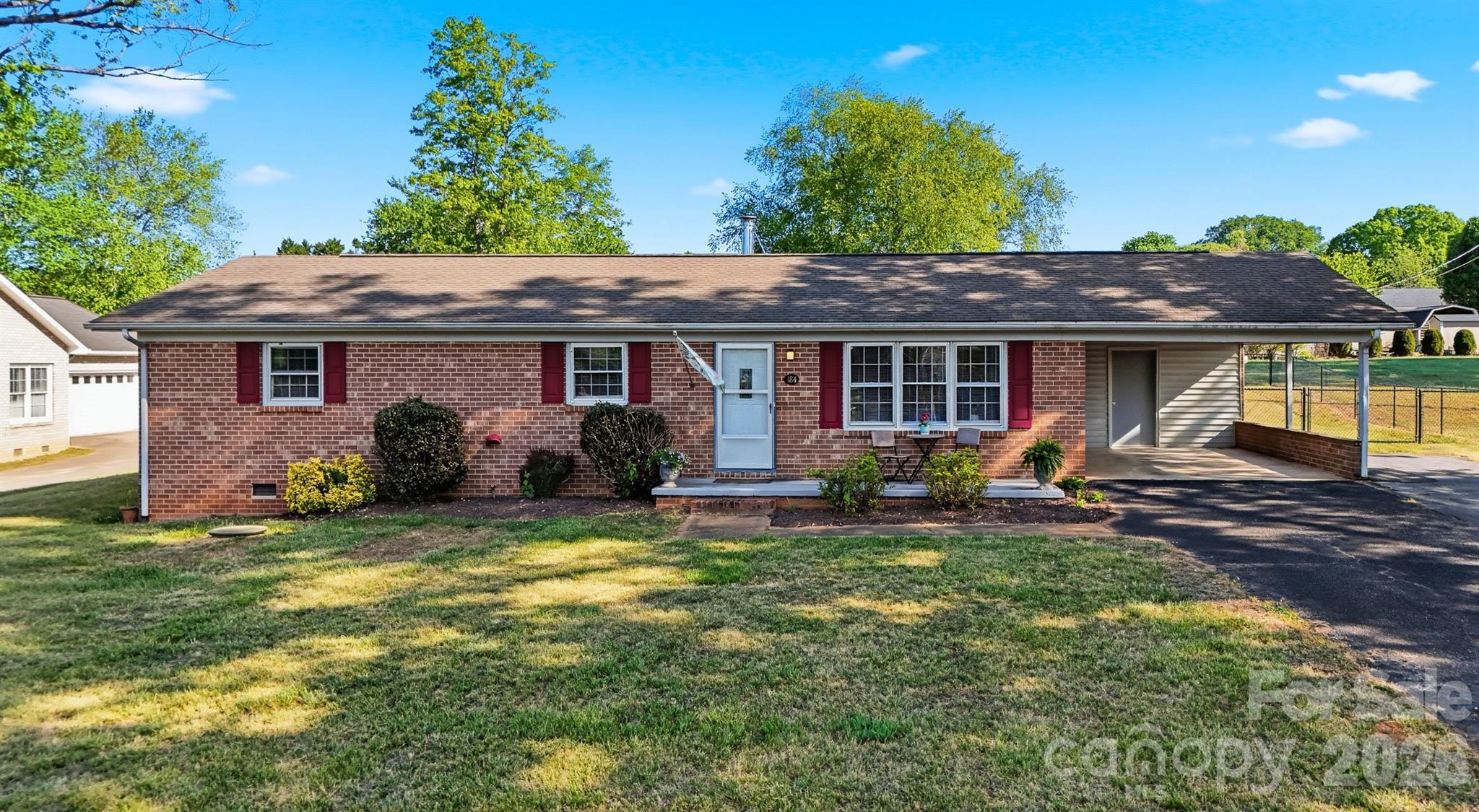 184 Edgegreen Court Property Photo 3