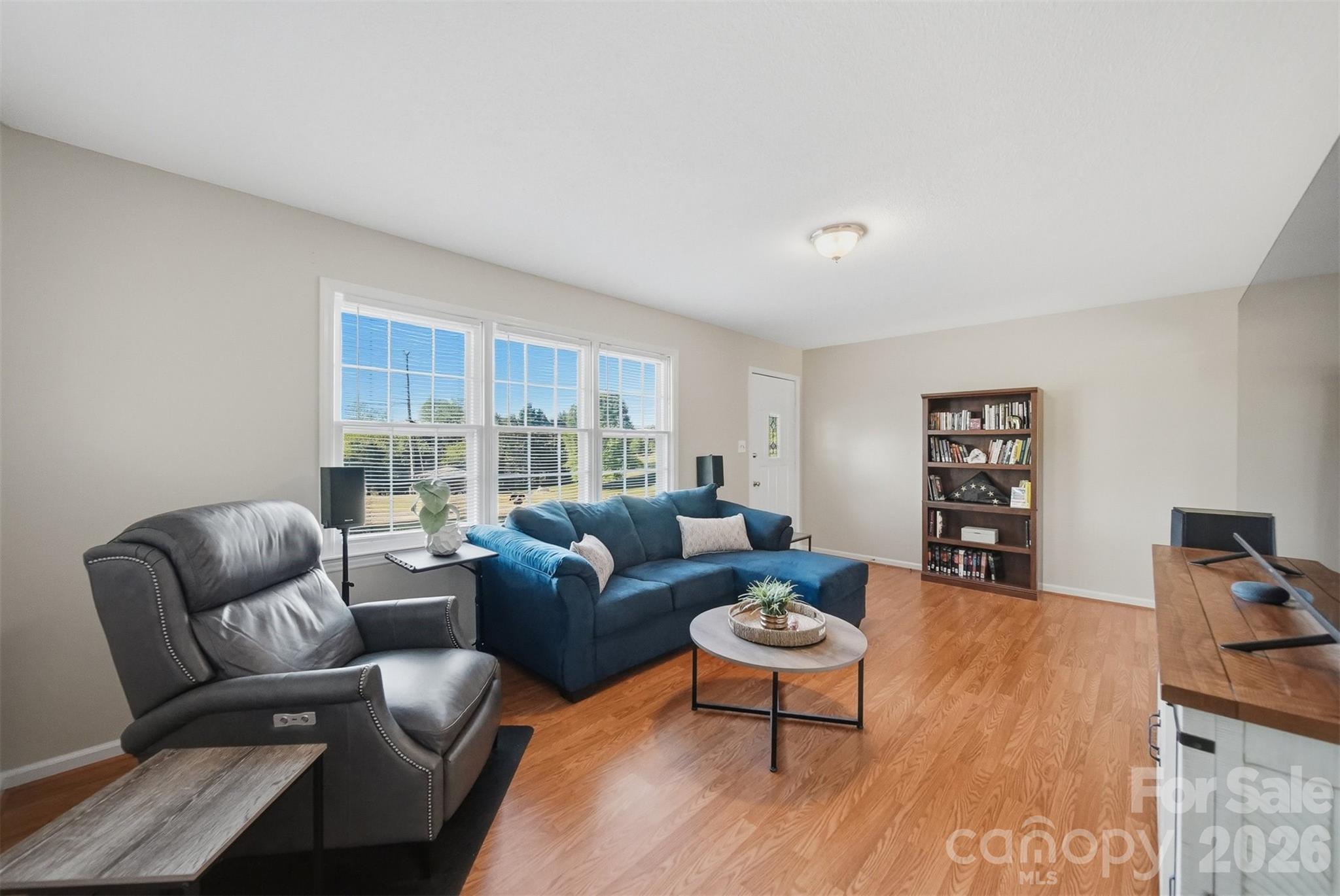 184 Edgegreen Court Property Photo 4