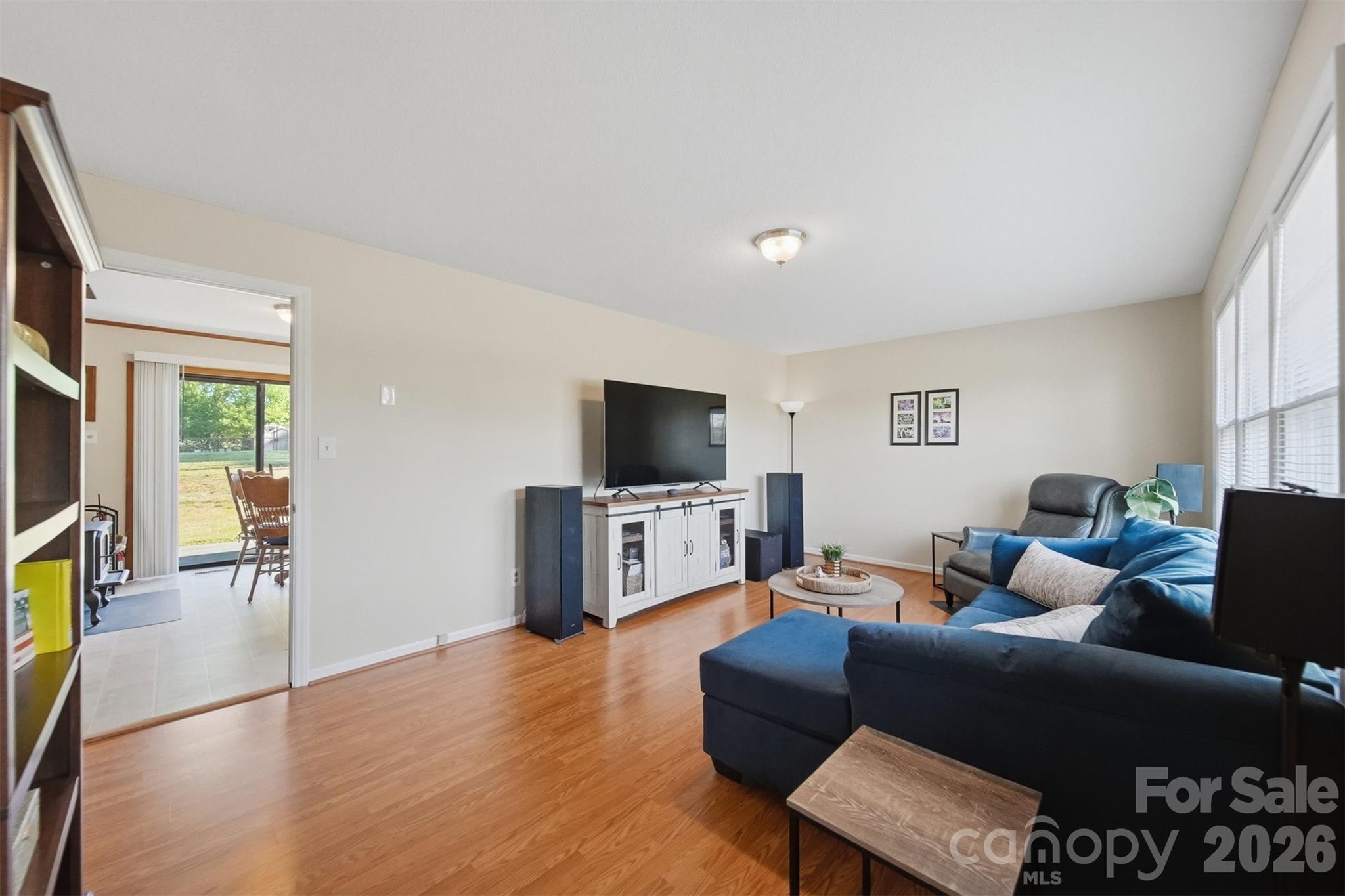 184 Edgegreen Court Property Photo 7