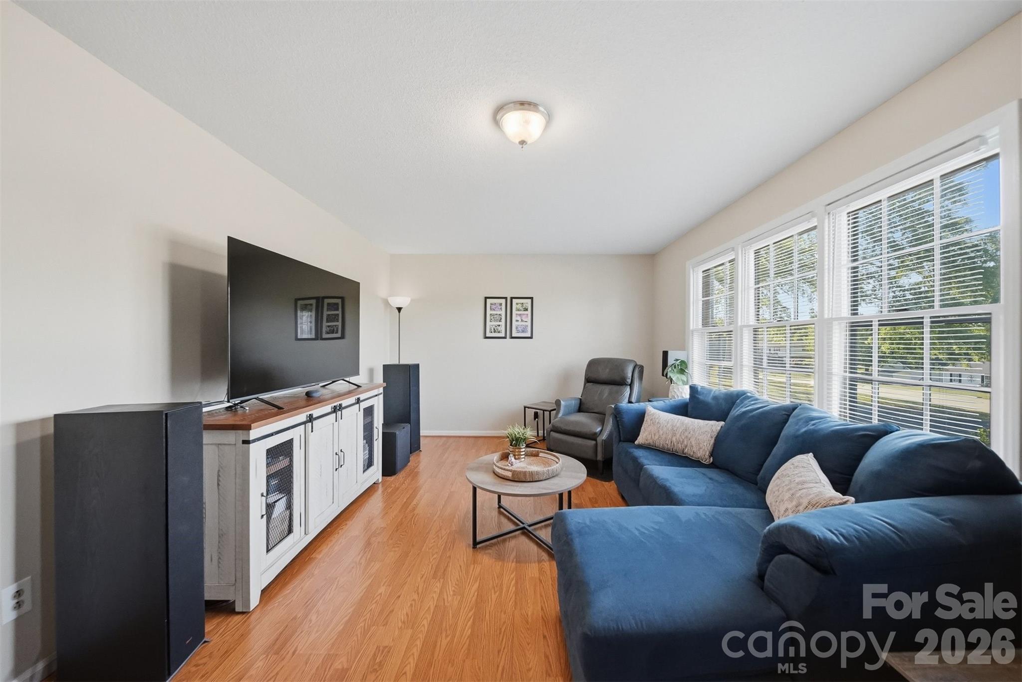 184 Edgegreen Court Property Photo 8