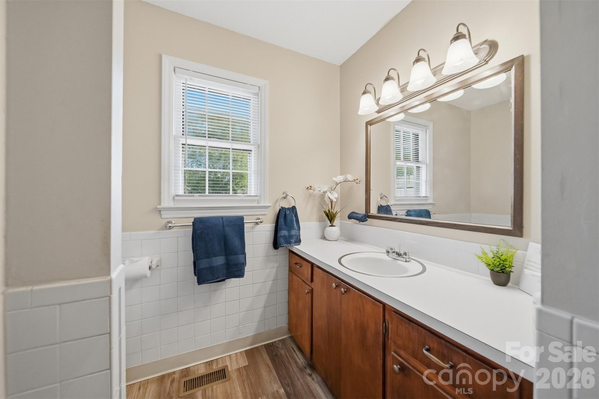 184 Edgegreen Court Property Photo 32