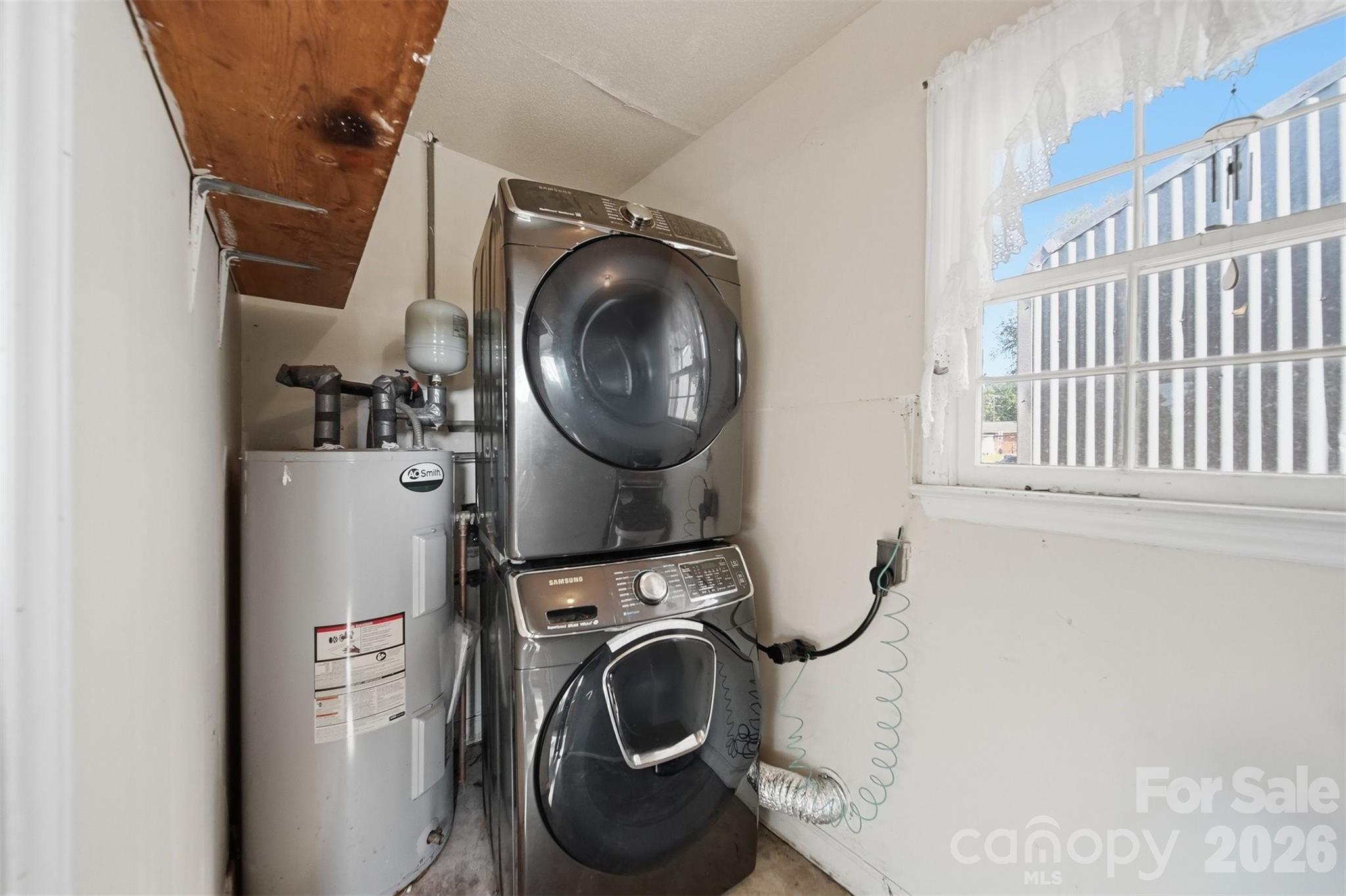 184 Edgegreen Court Property Photo 34