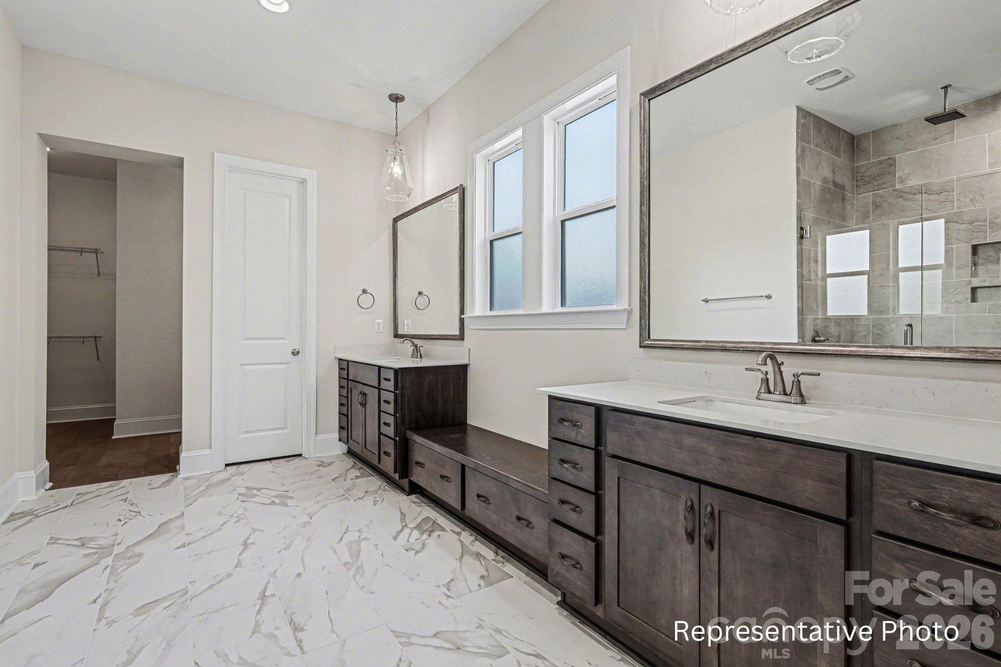 20392 Queens Street Property Photo 15