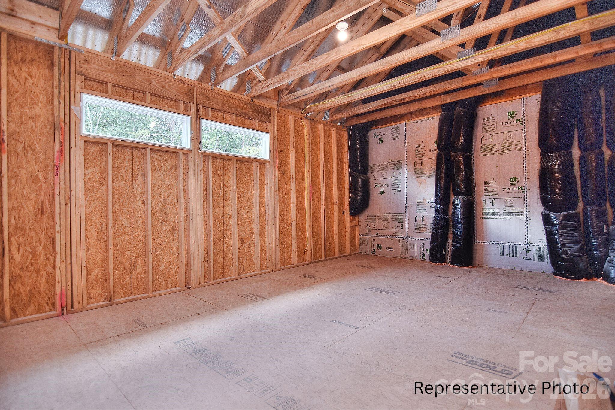 20392 Queens Street Property Photo 31