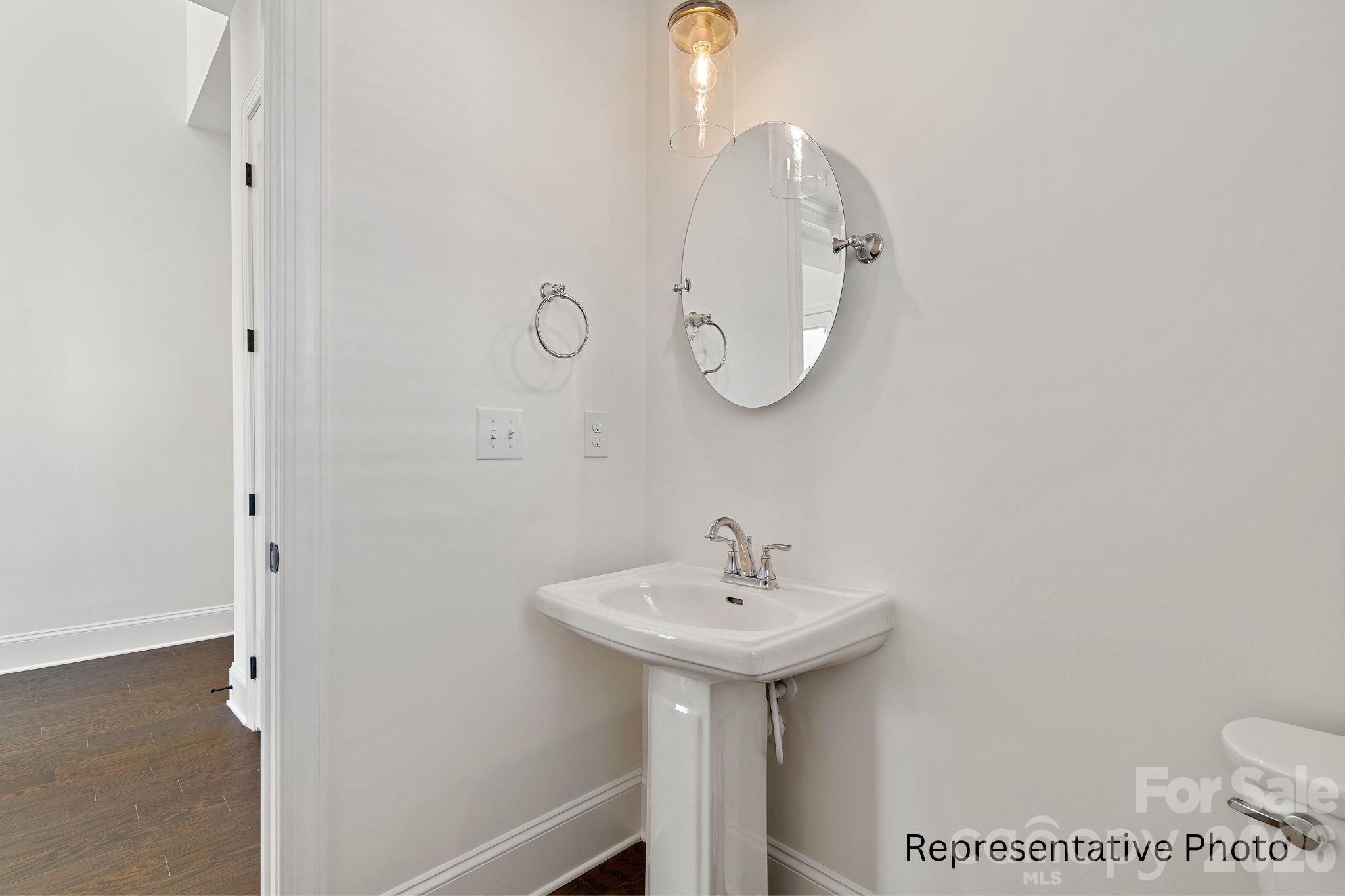 20392 Queens Street Property Photo 33