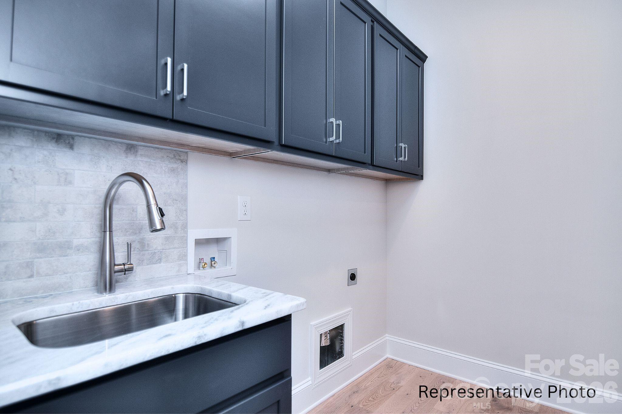 20392 Queens Street Property Photo 34